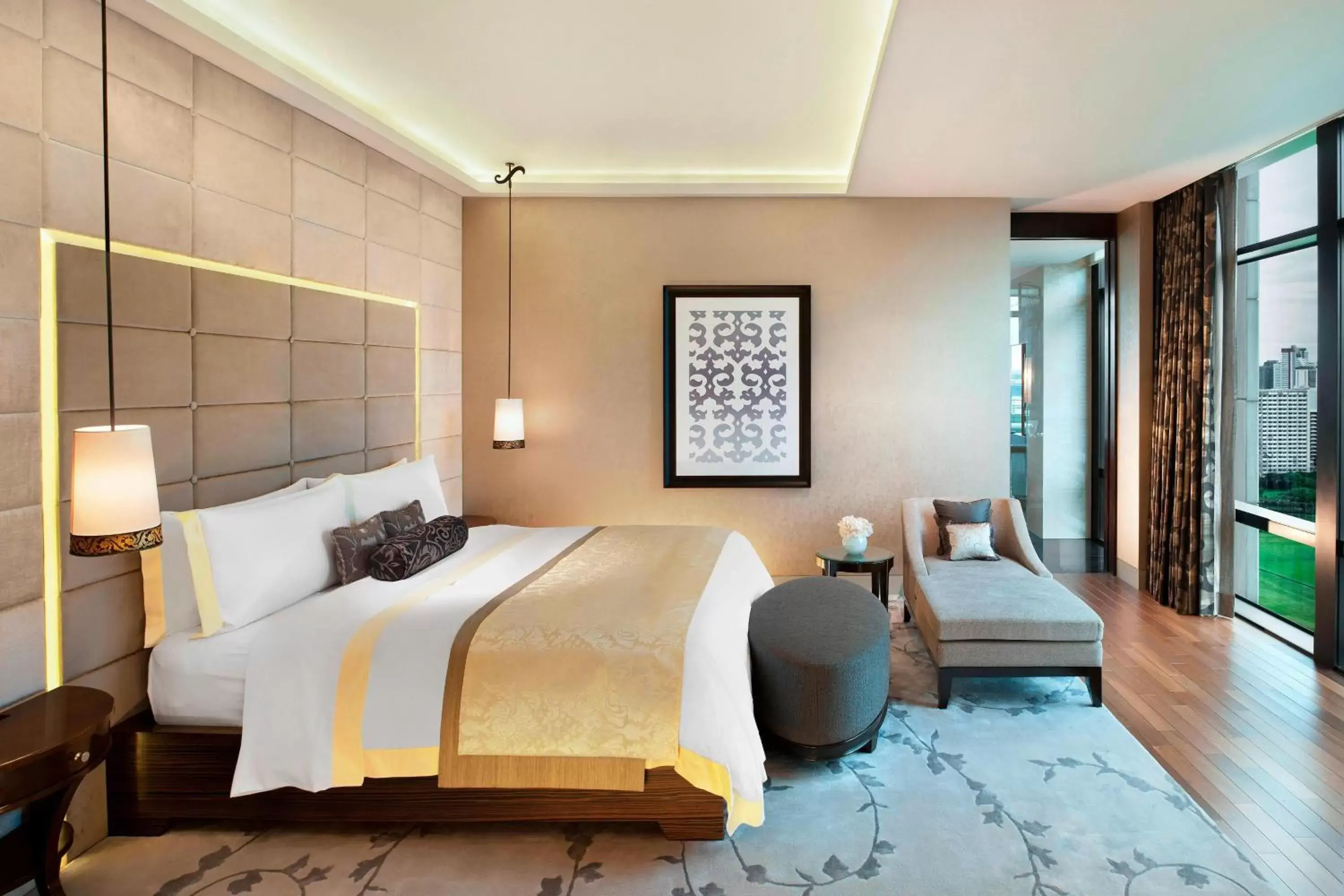 Bedroom, Bed in The St Regis Bangkok