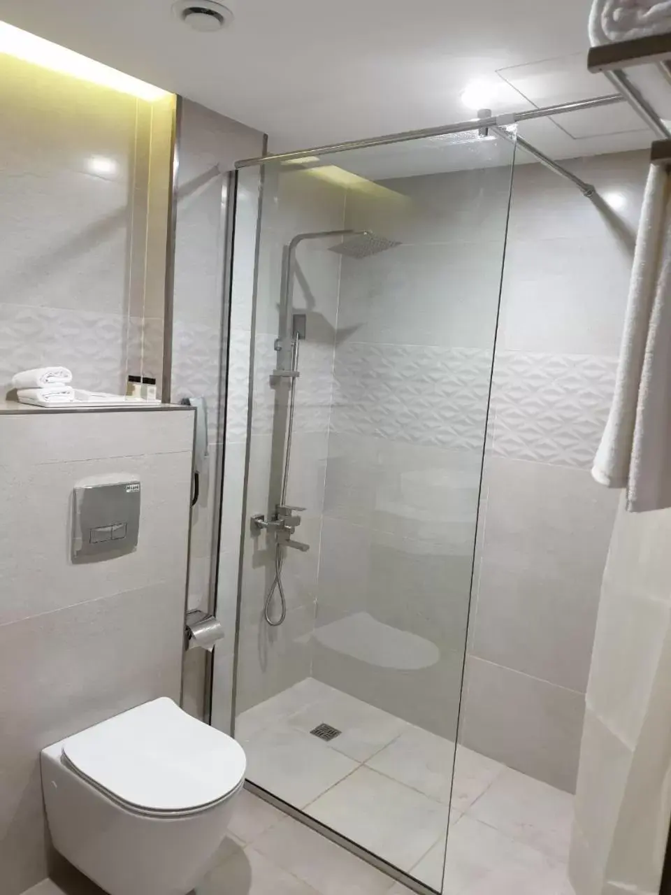 Bathroom in Le Wana Hotel