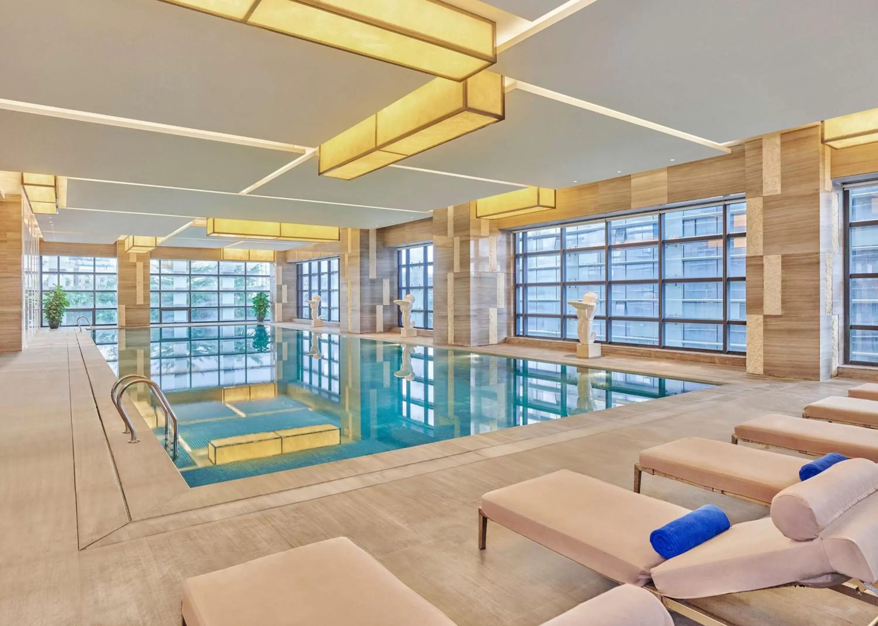 Pool view in Hilton Guangzhou Baiyun - Canton Fair Free Shuttle Bus