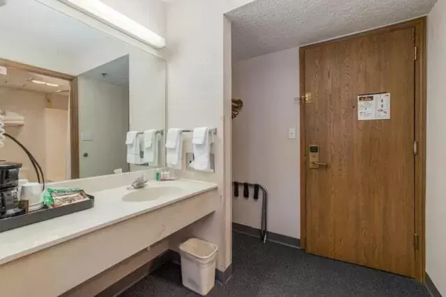 Bathroom in Buffalo Lodge