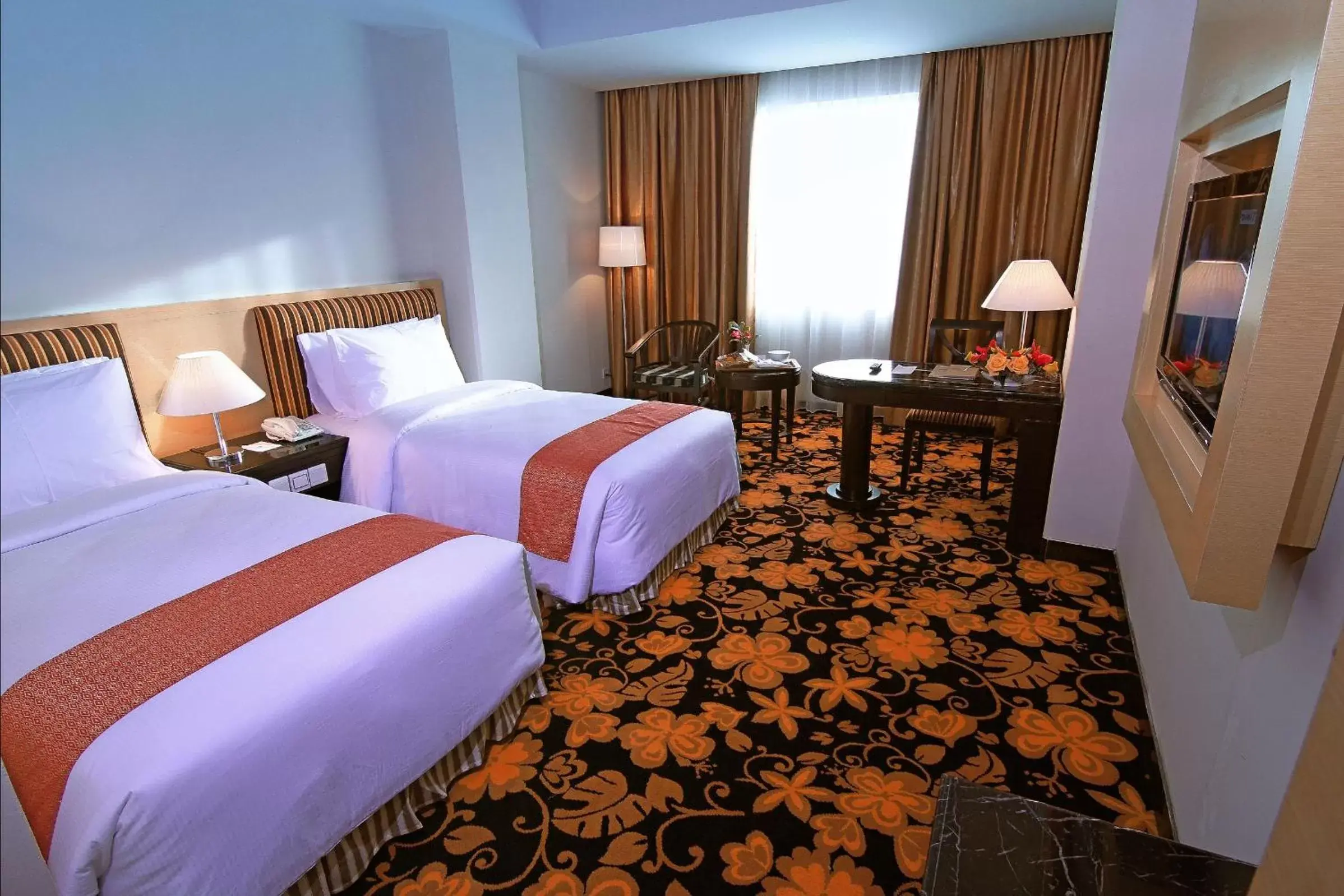 Bedroom, Room Photo in Rocky Plaza Hotel Padang