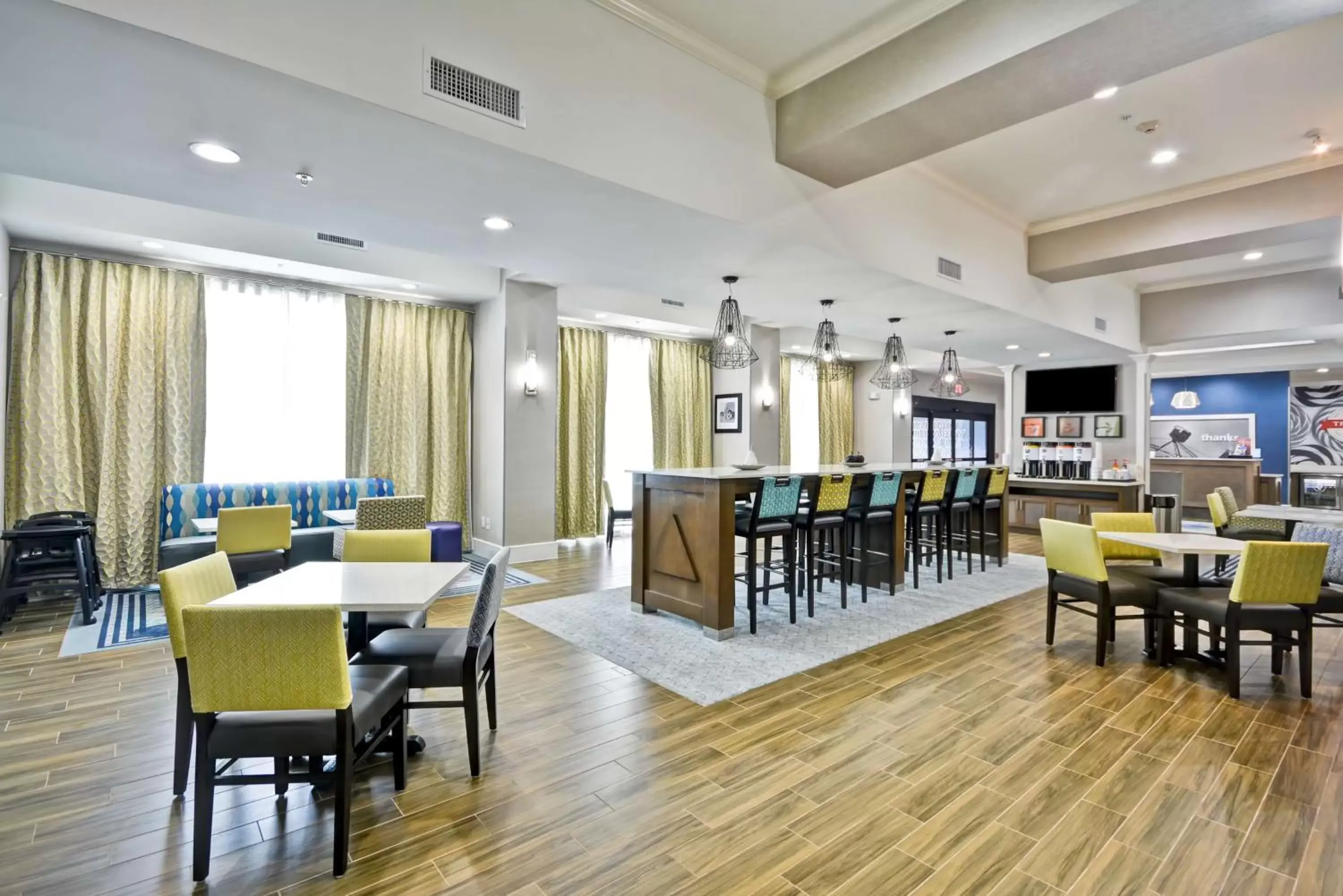 Lobby or reception, Restaurant/Places to Eat in Hampton Inn Kyle