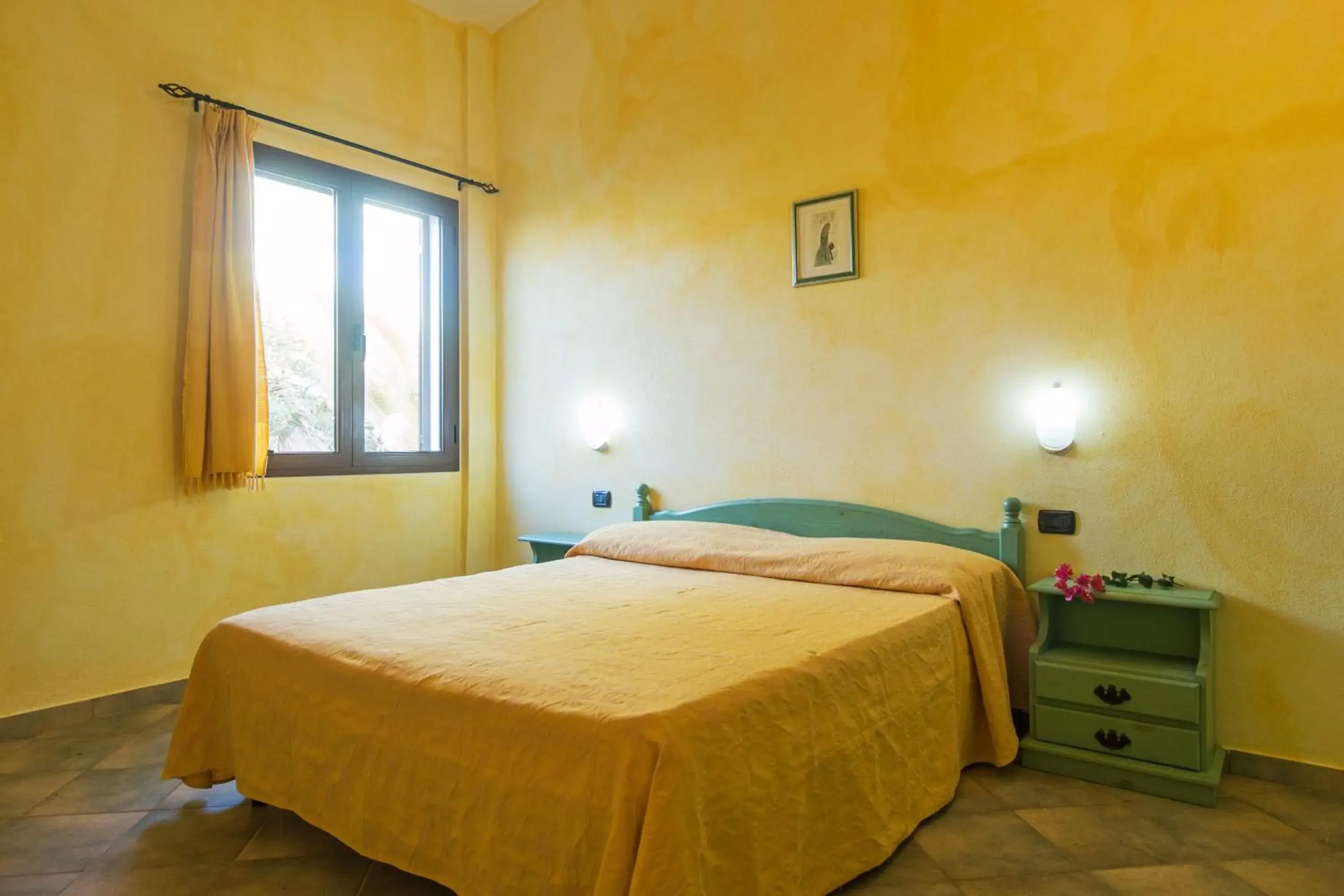 Bed, Room Photo in Albergo Residenziale Gli Ontani