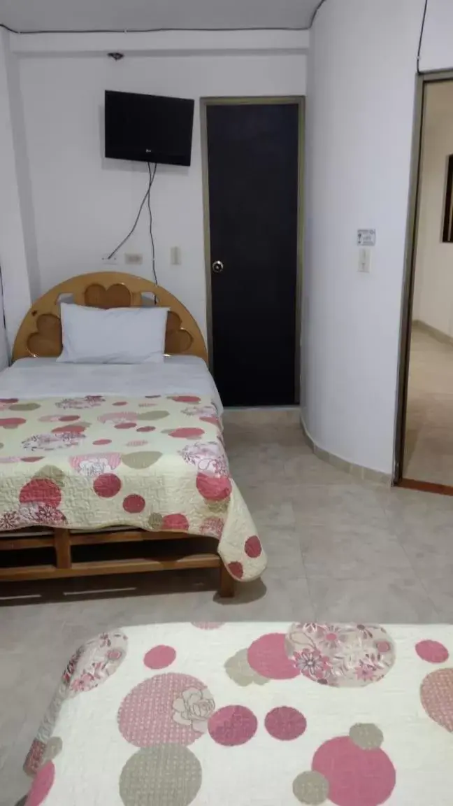 Twin Room in HOTEL DEL PARQUE VELEZ Twin Room in HOTEL DEL PARQUE VELEZ