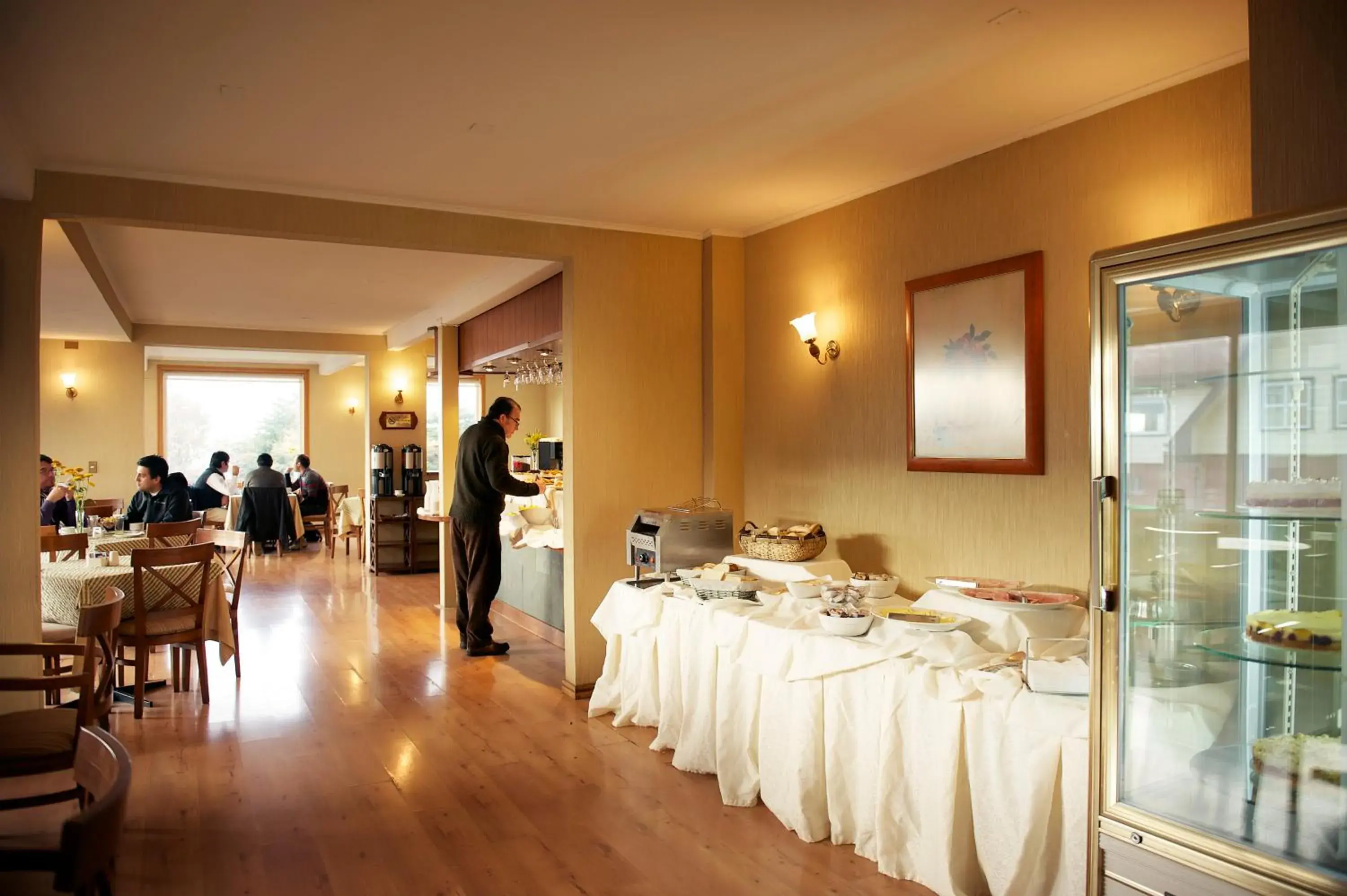 Restaurant/Places to Eat in Park Inn by Radisson Puerto Varas