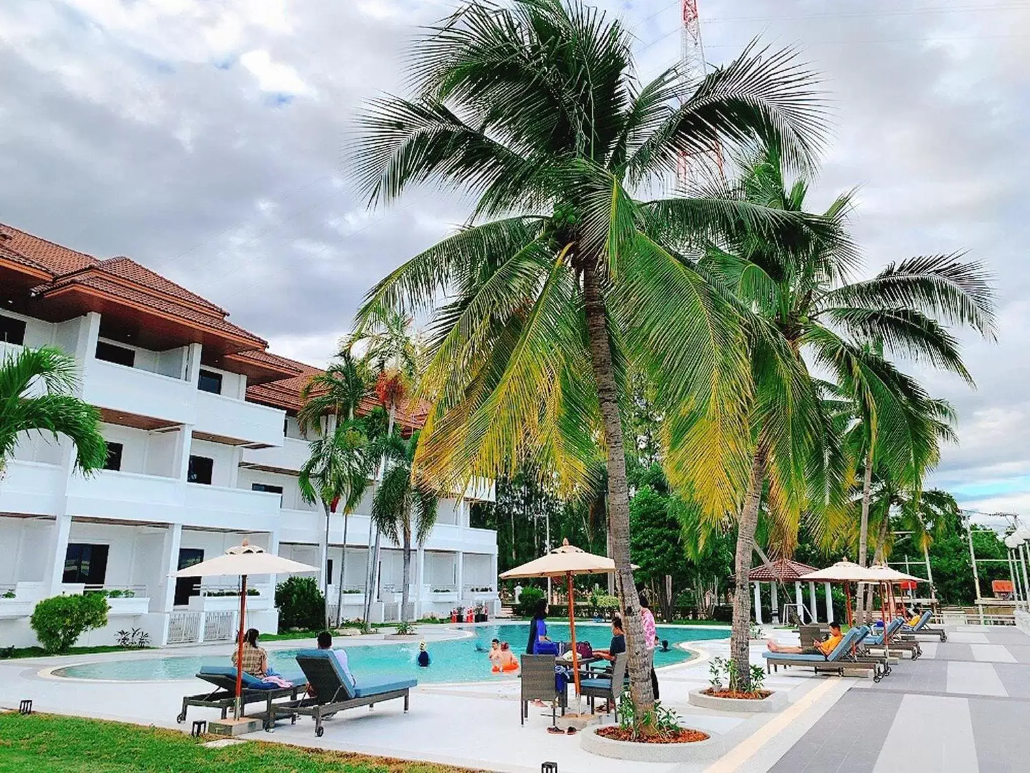 Swimming Pool in Fortune River View Hotel Nakhon Phanom