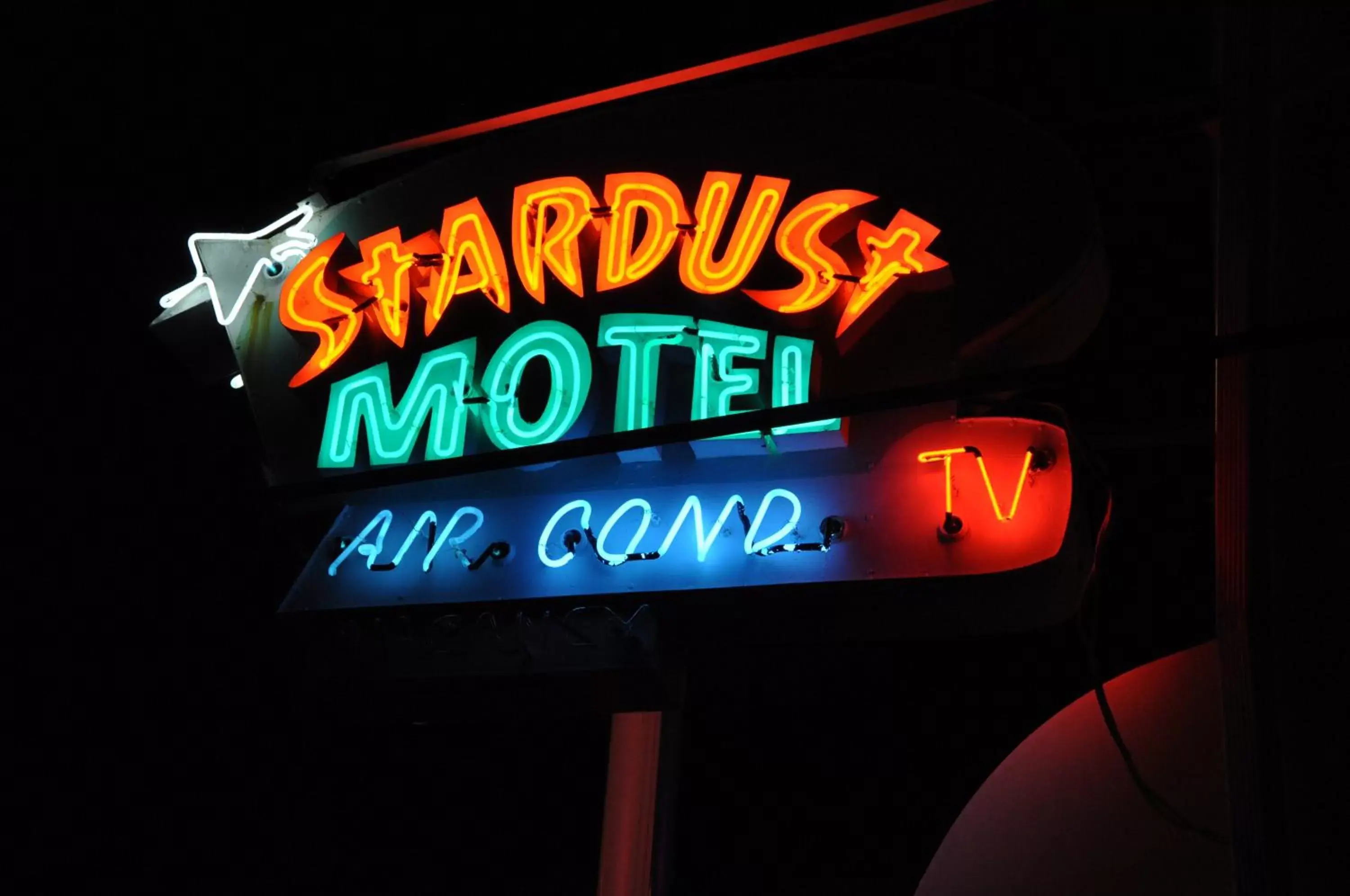 Facade/entrance in Stardust Motel