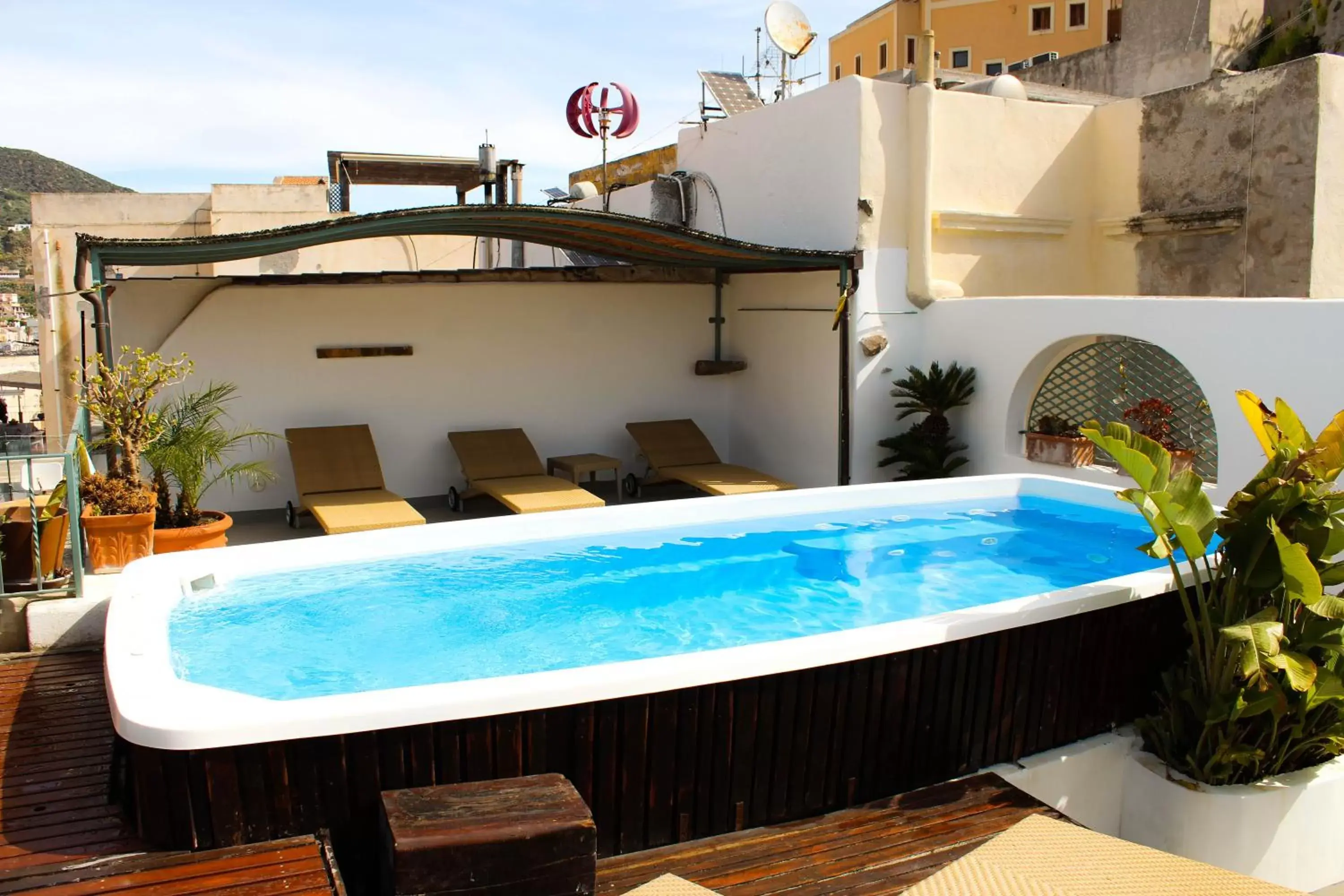Hot Tub, Swimming Pool in Residence Acanto