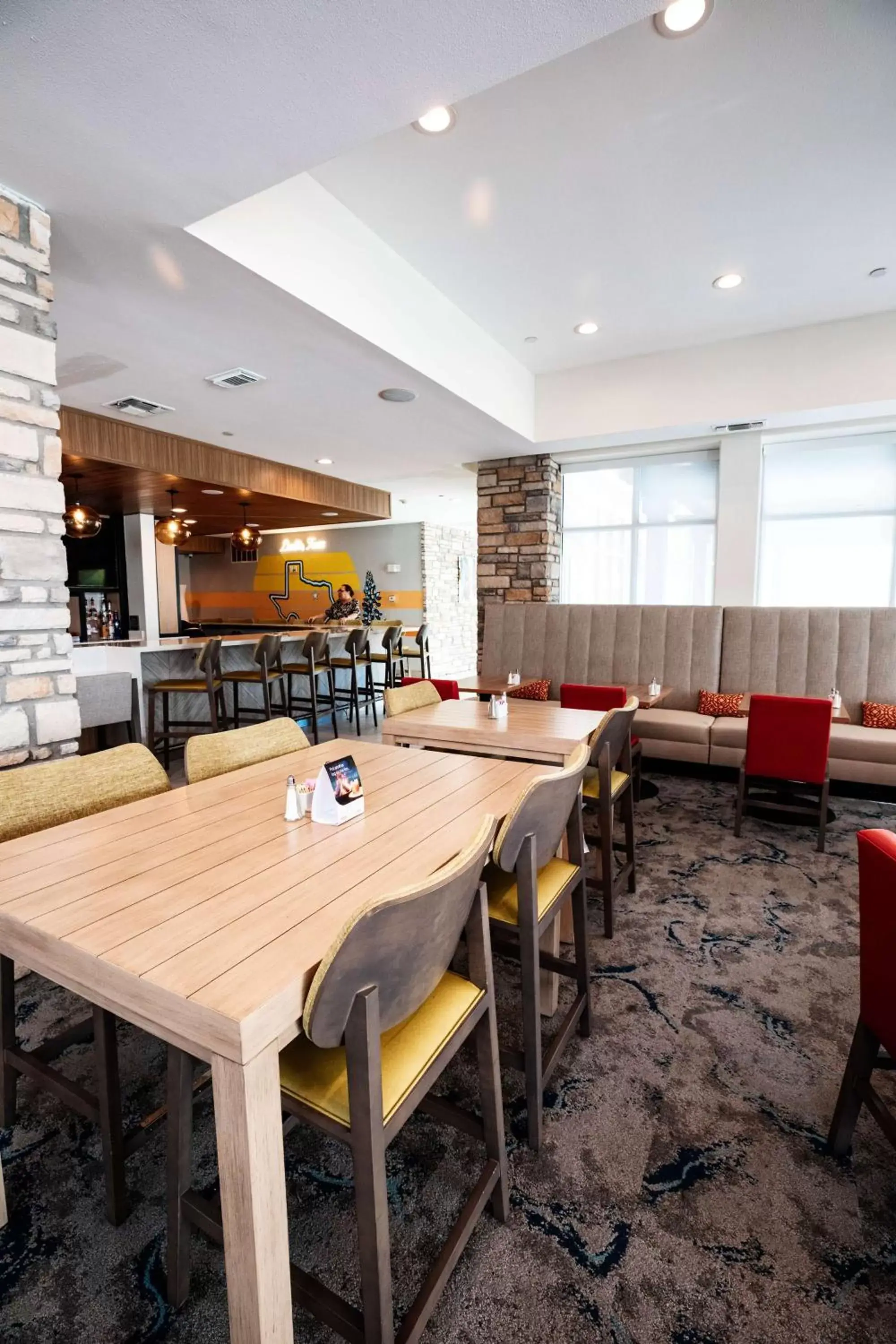 Dining area, Restaurant/Places to Eat in Hilton Garden Inn Denton