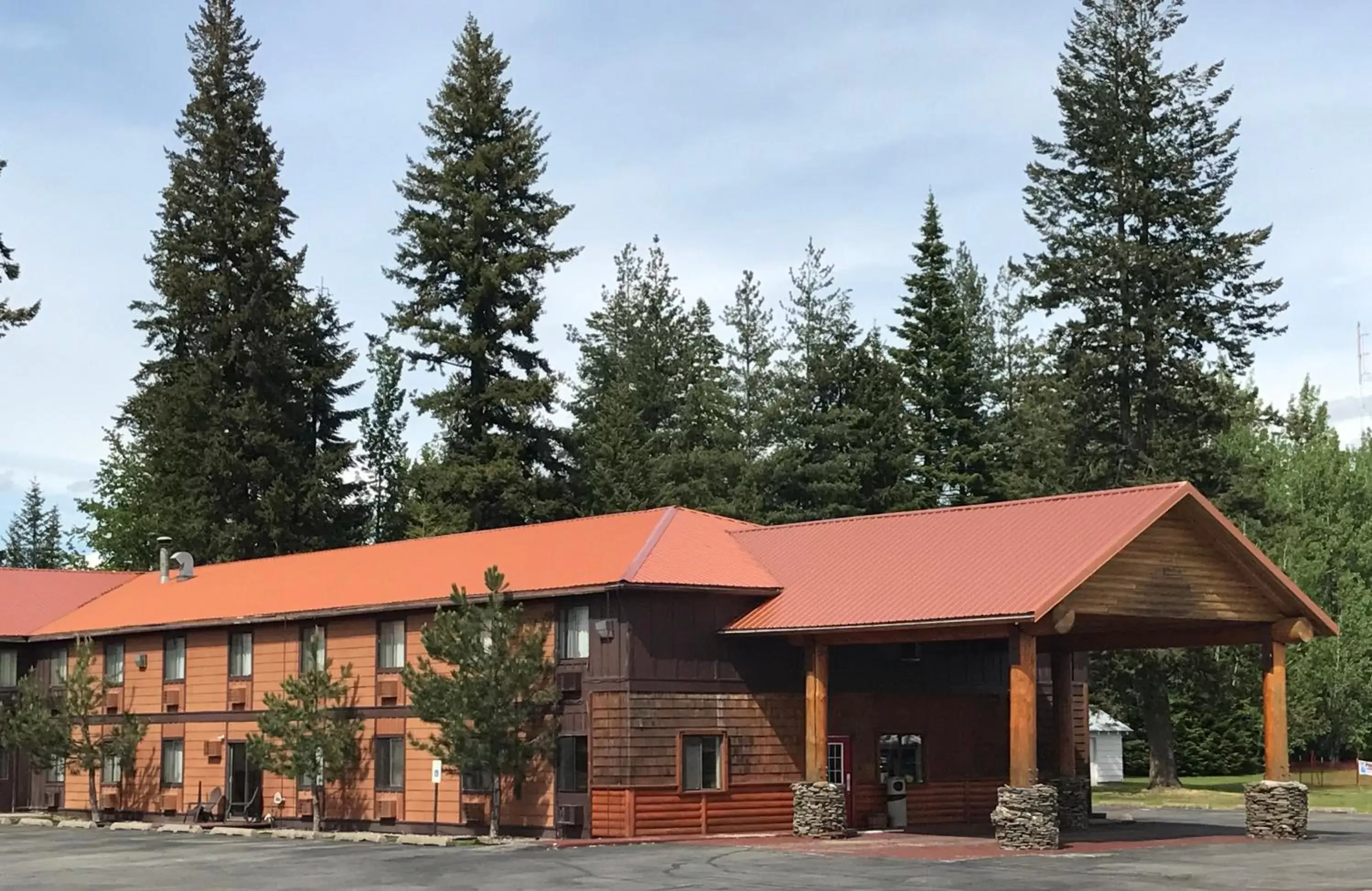 Facade/entrance, Property Building in FairBridge Inn and Suites Sandpoint
