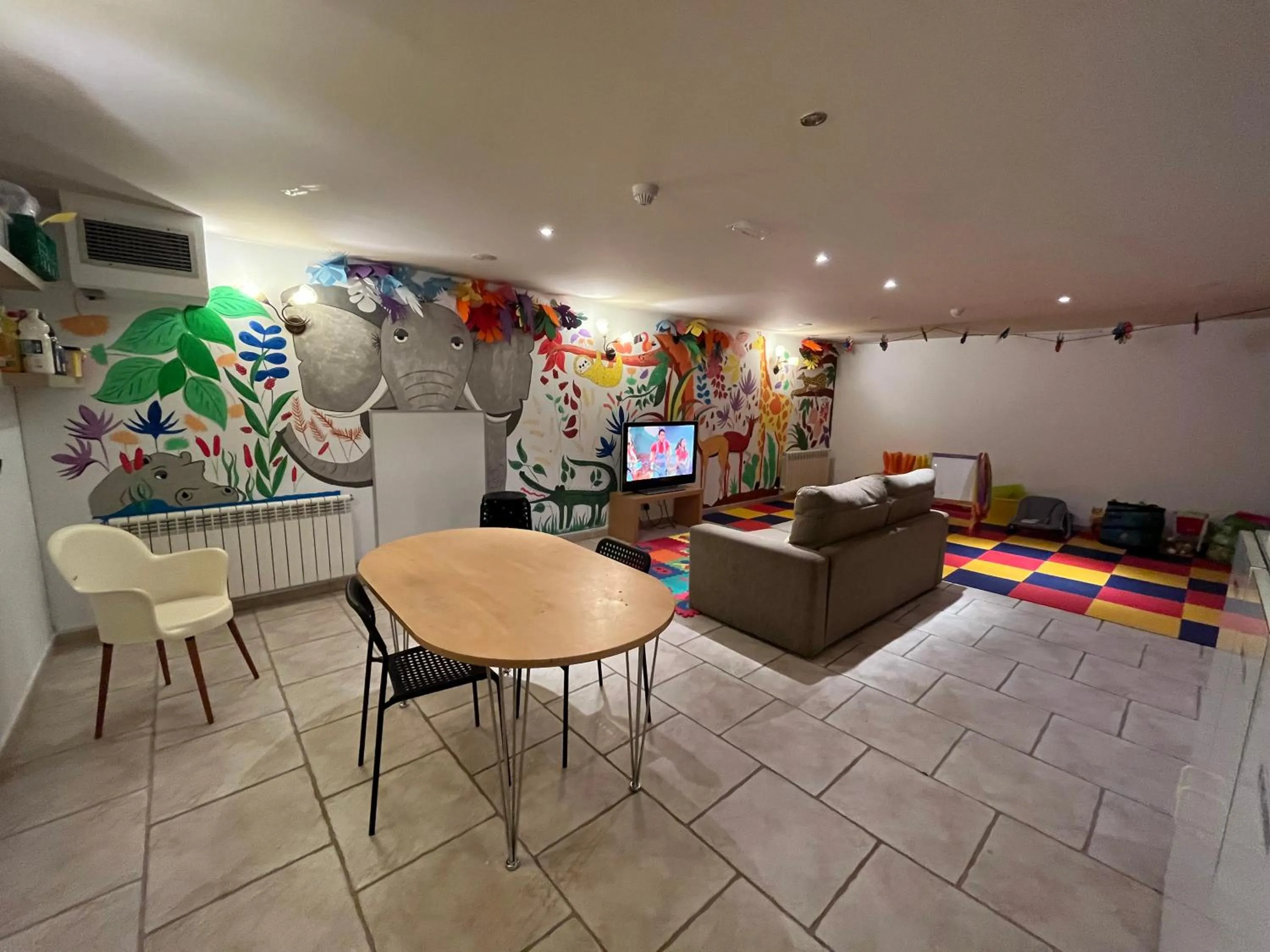 Kids's club in Wuau! Hotel Segle XX