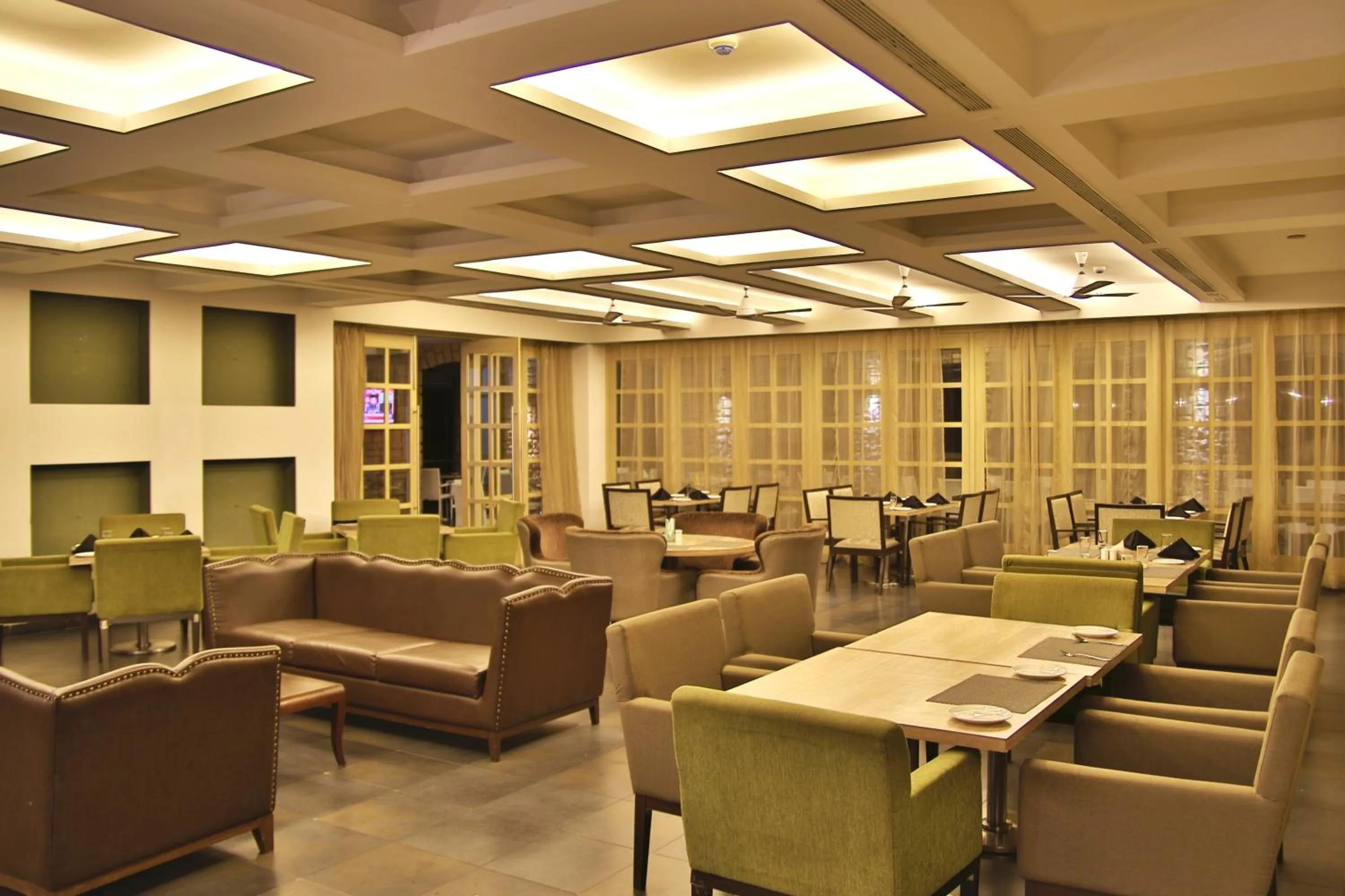 Restaurant/places to eat in Oxford Golf Resort