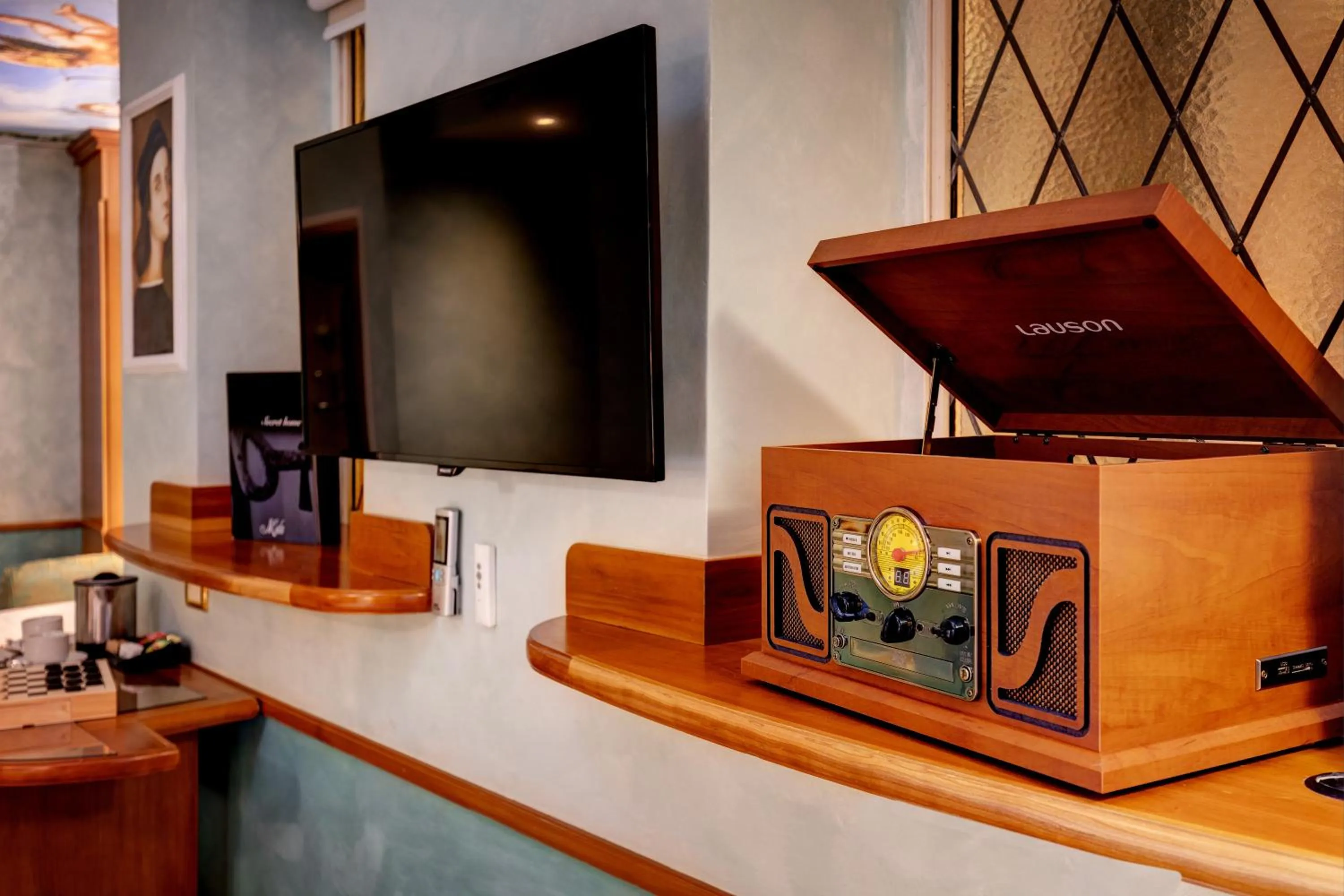 Photo of the whole room in Hotel Amalfi