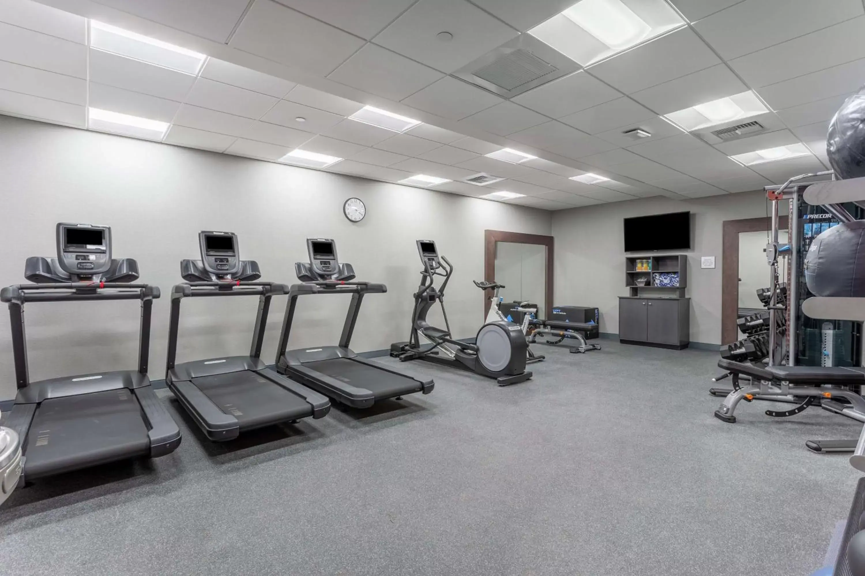 Fitness centre/facilities, Fitness Center/Facilities in Hampton Inn Oakland Downtown-City Center