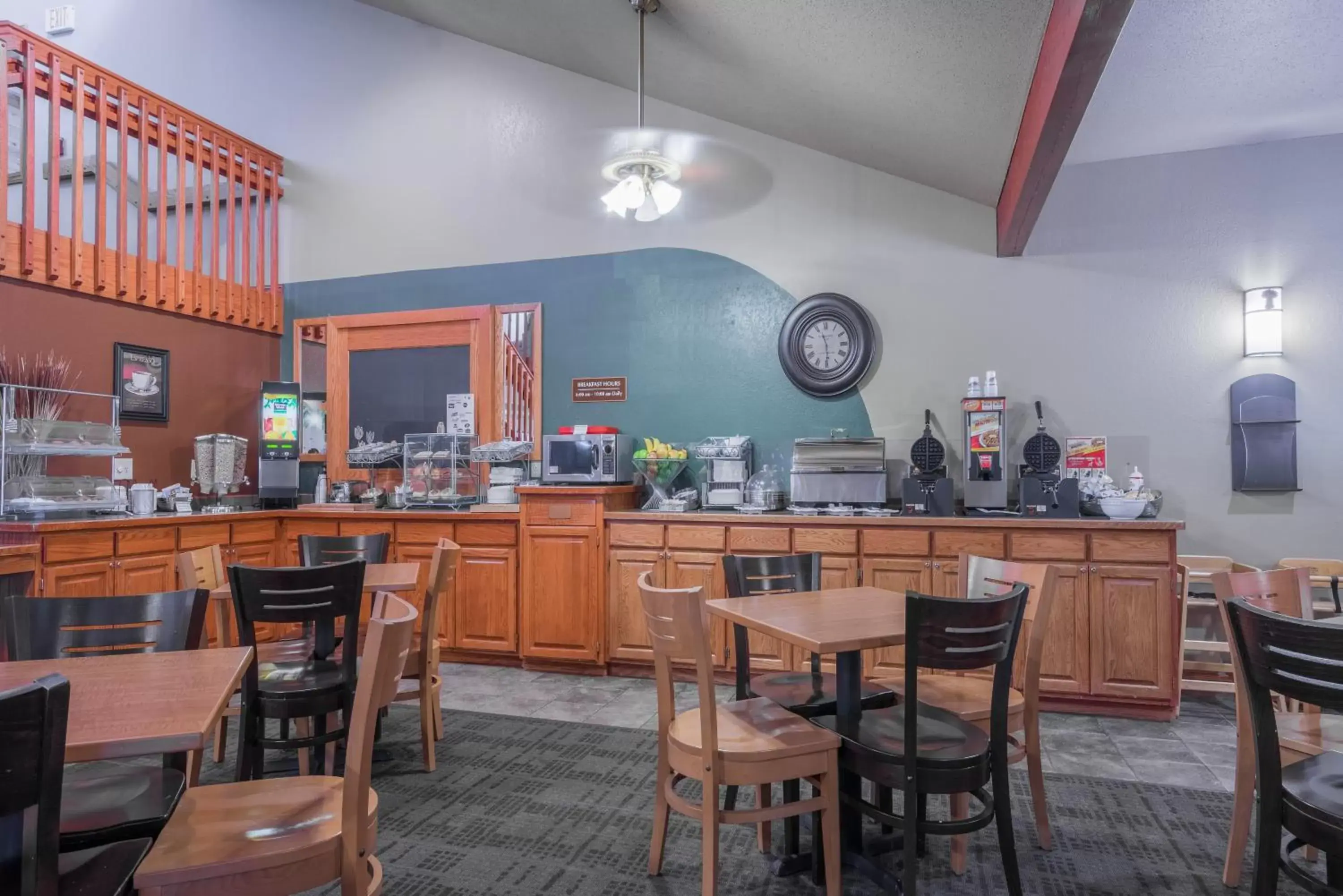 American breakfast, Restaurant/Places to Eat in Cobblestone Hotel and Suites - Baldwin