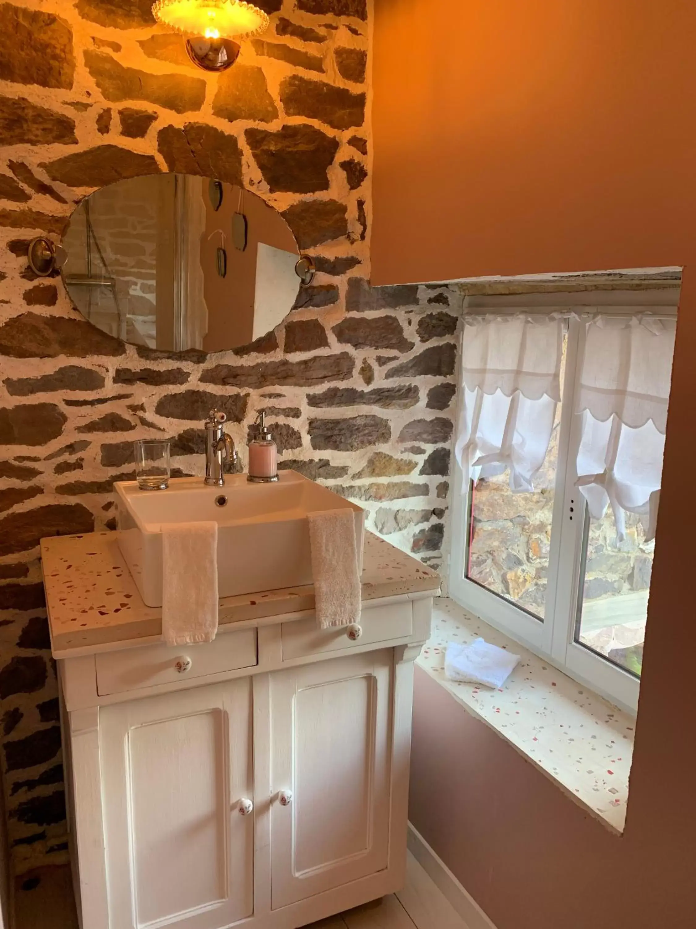 Bathroom, Kitchen/Kitchenette in Les Bouyeres