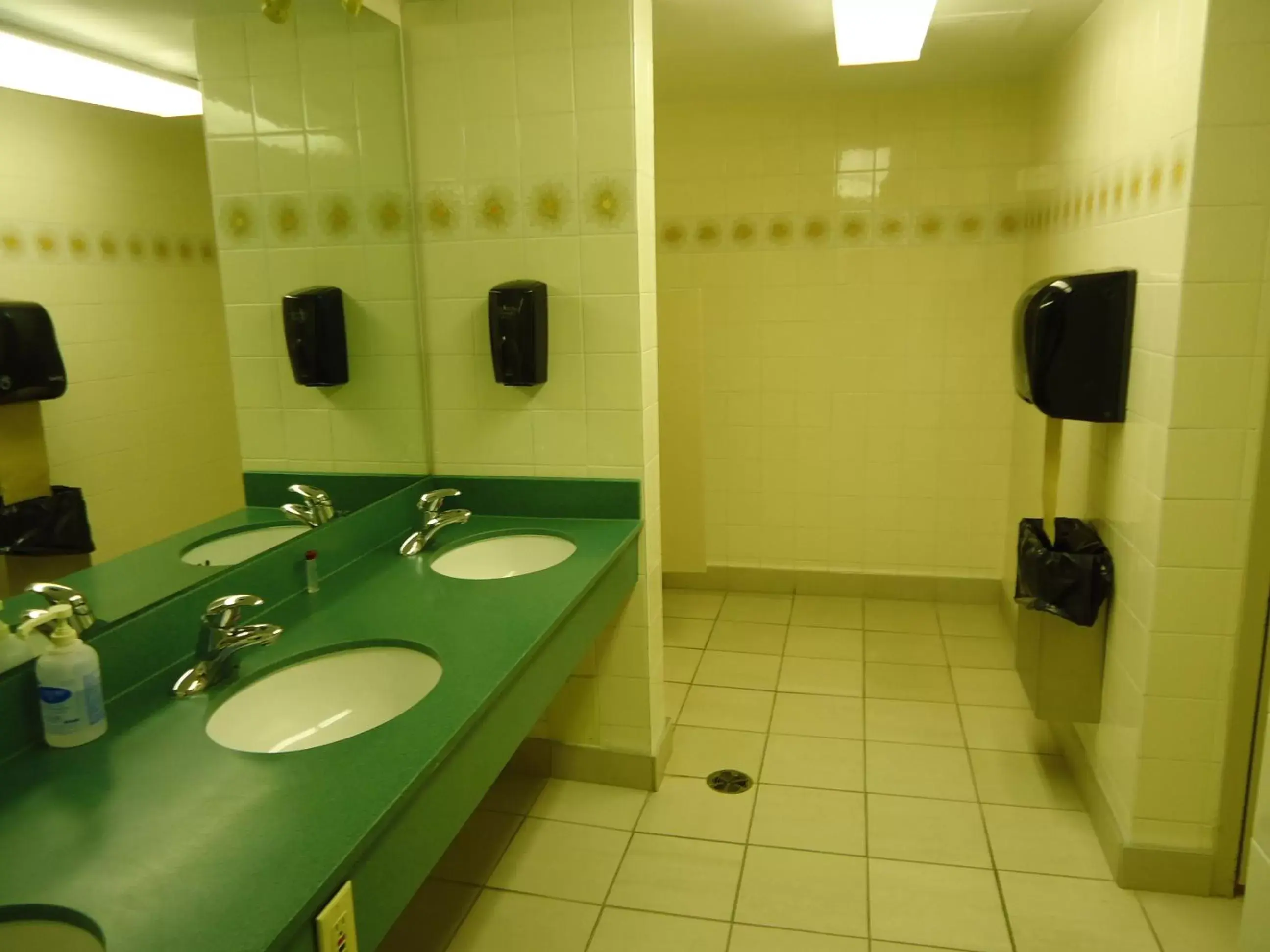 Fitness centre/facilities in Ramada by Wyndham Trenton Fitness centre/facilities in Ramada by Wyndham Trenton