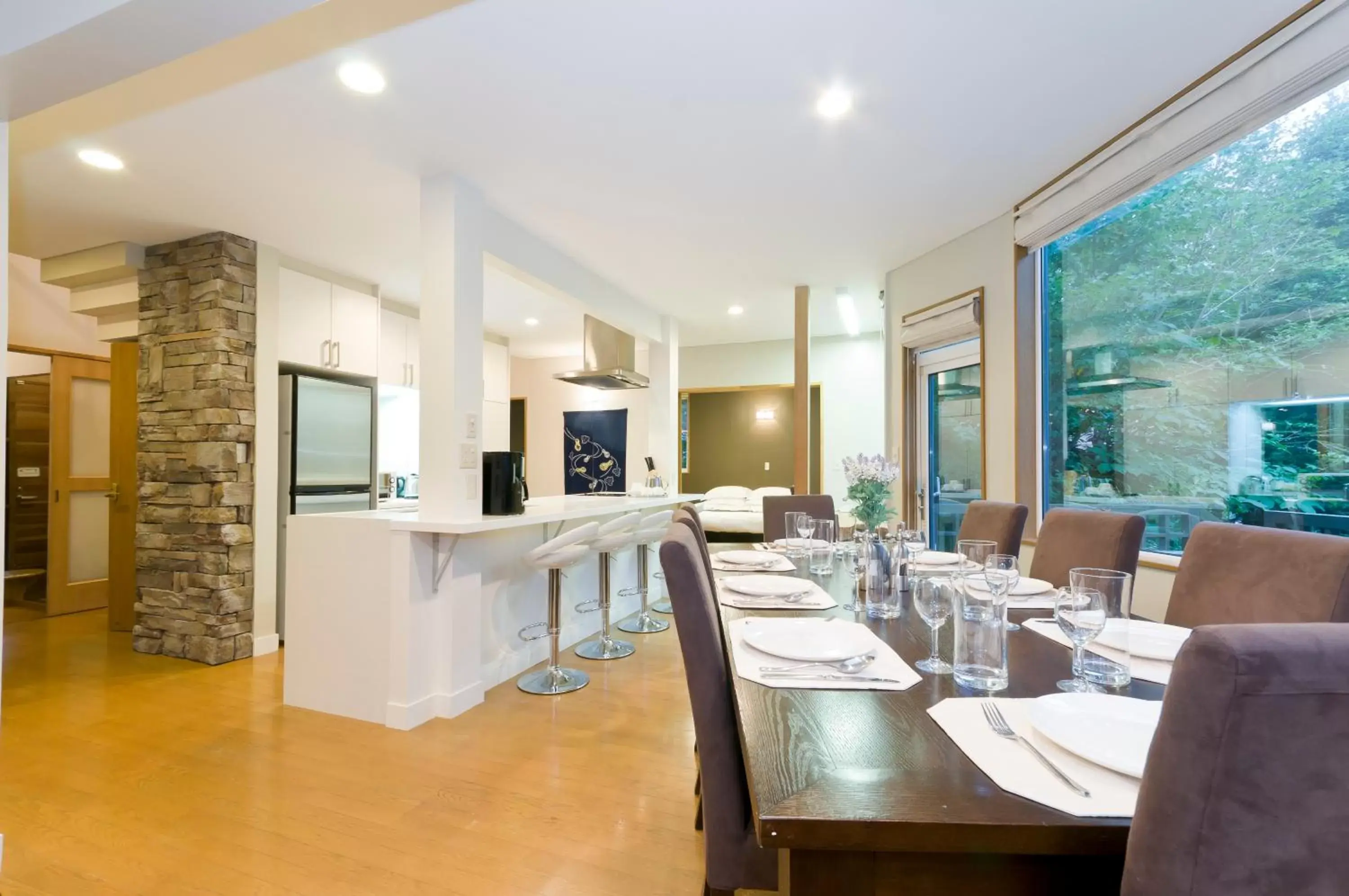 Dining area in Fresh Powder Accommodation