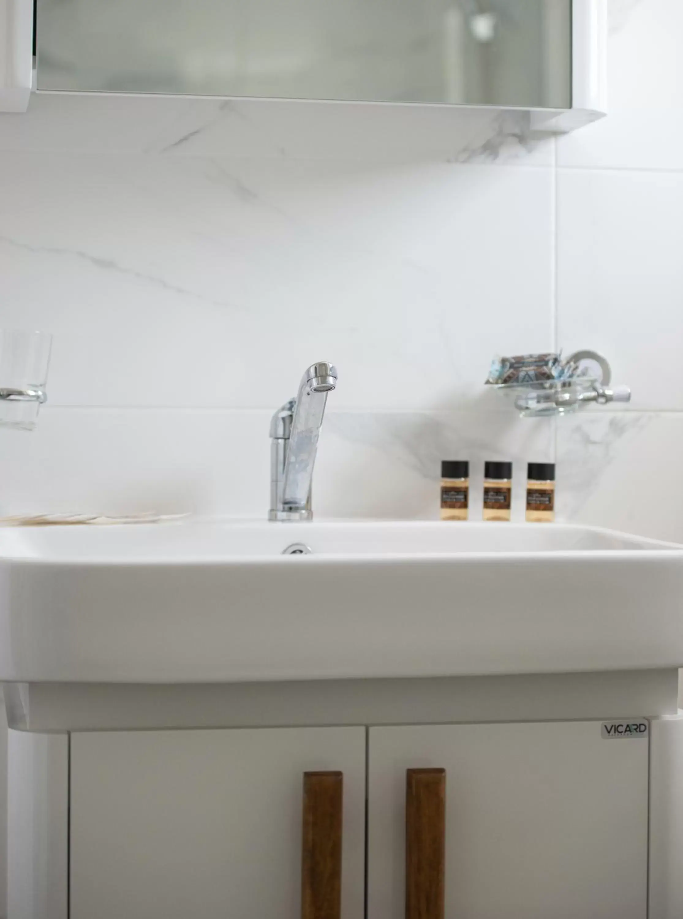 Bathroom in Dodo's Luxury Seaview Studios