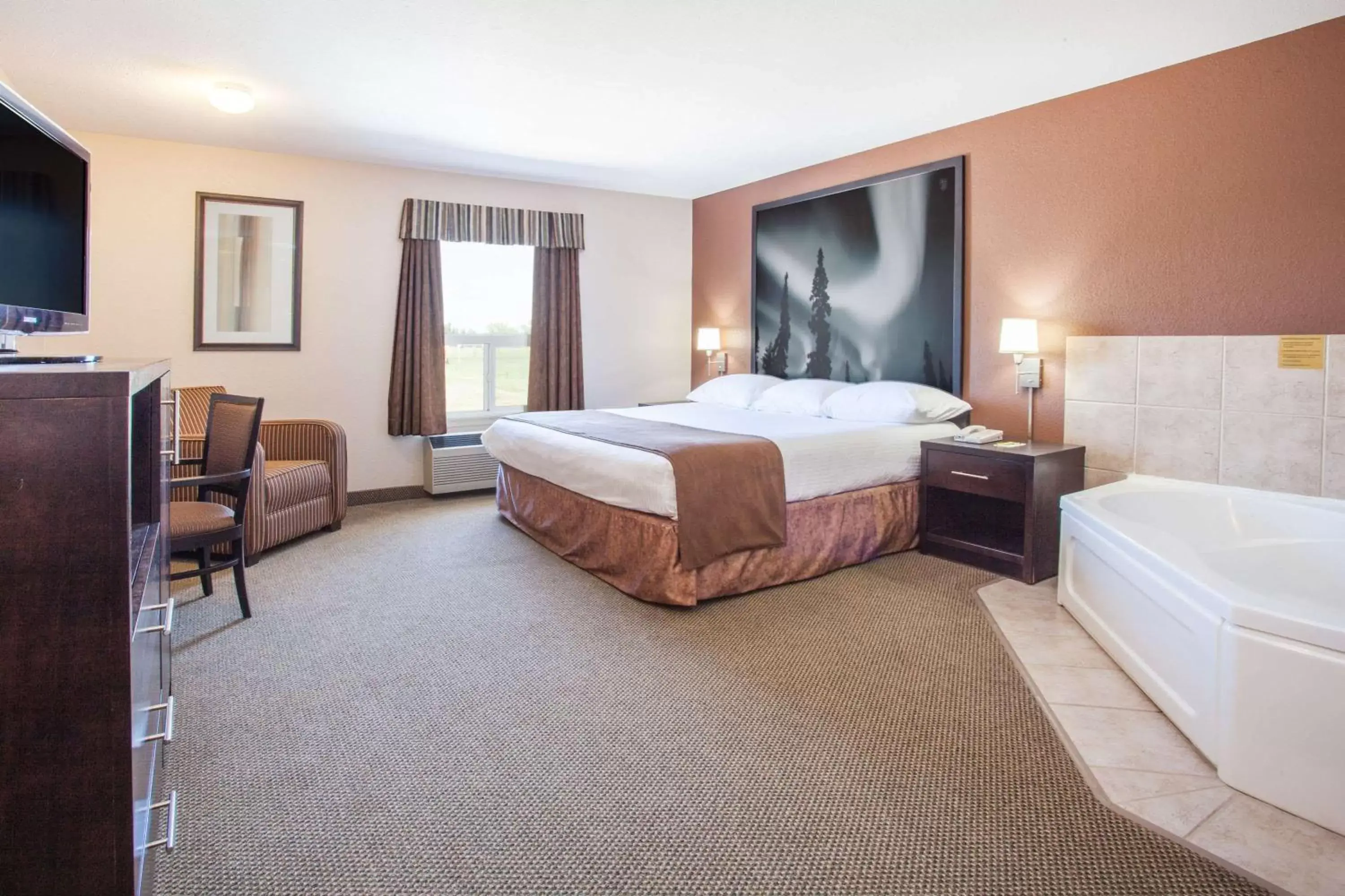 Photo of the whole room, Bed in Super 8 by Wyndham Meadow Lake