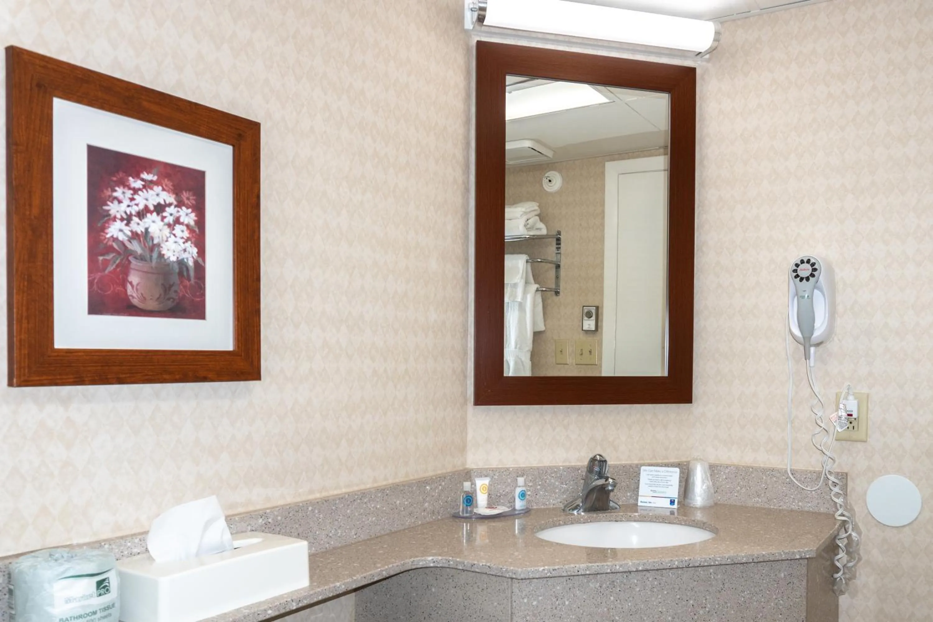 Bathroom in Comfort Inn Ocean City Boardwalk