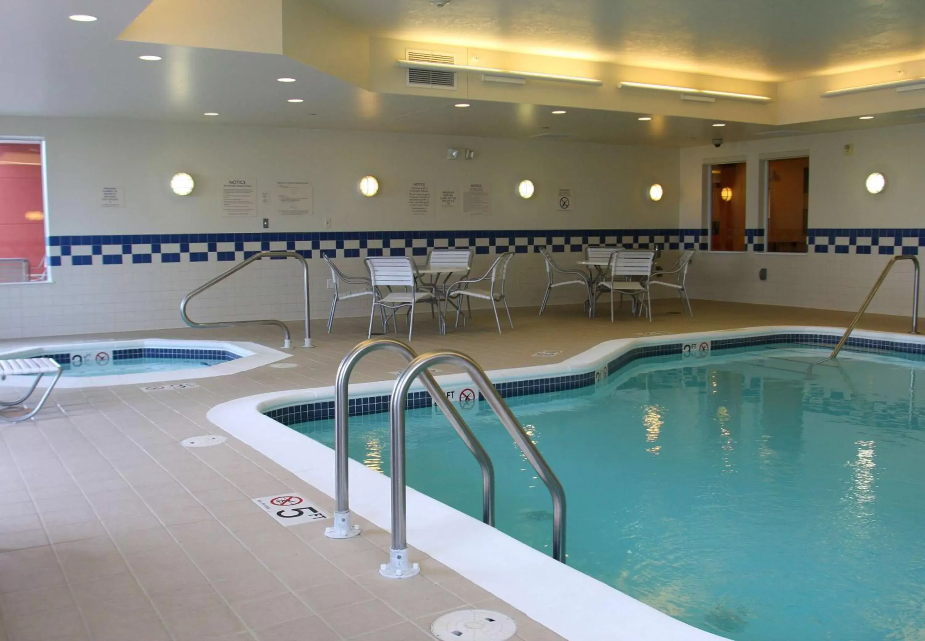 Swimming Pool in Fairfield Inn and Suites by Marriott Marion