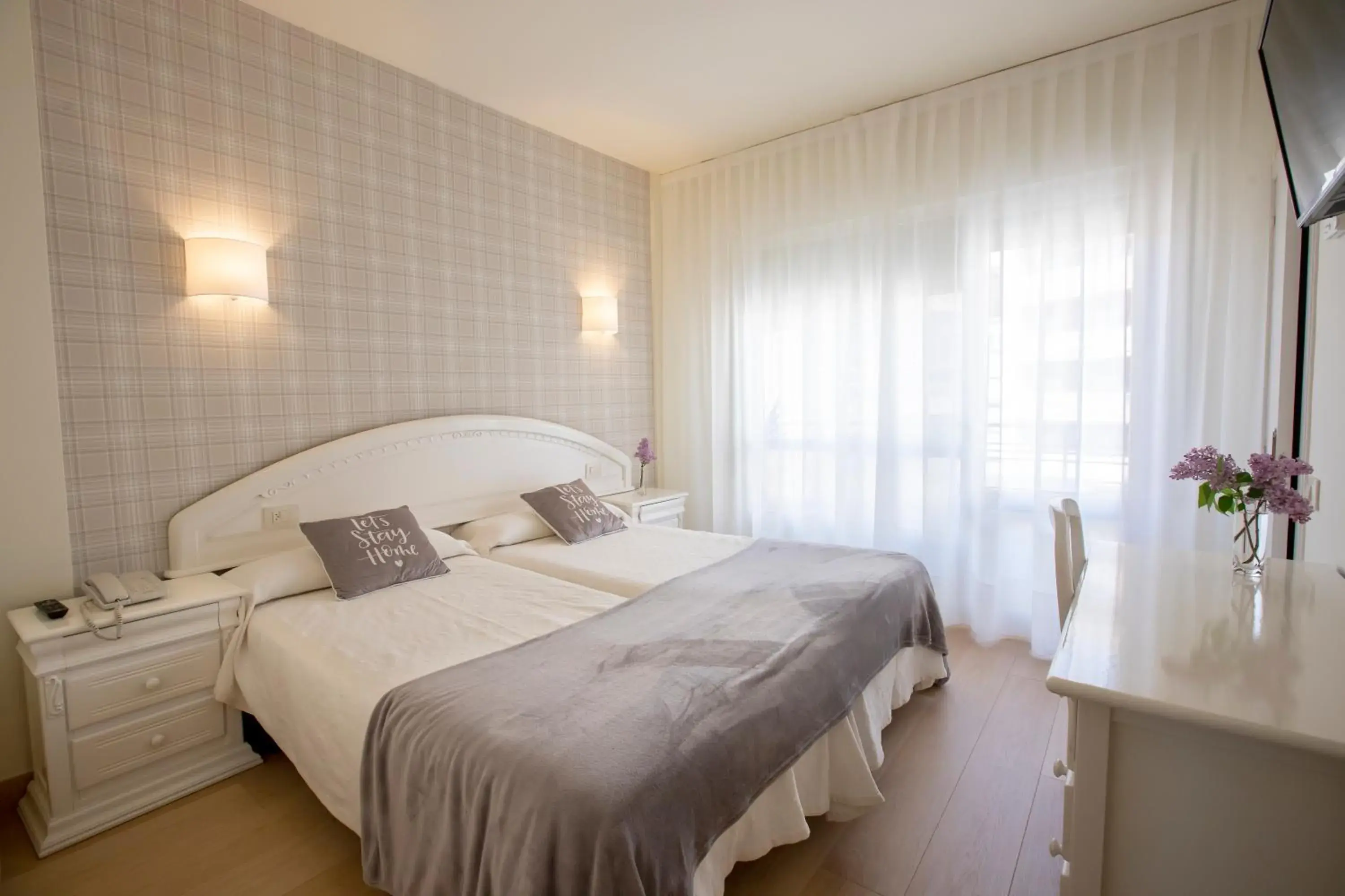 Bedroom, Bed in Hotel Ciudad De Calahorra