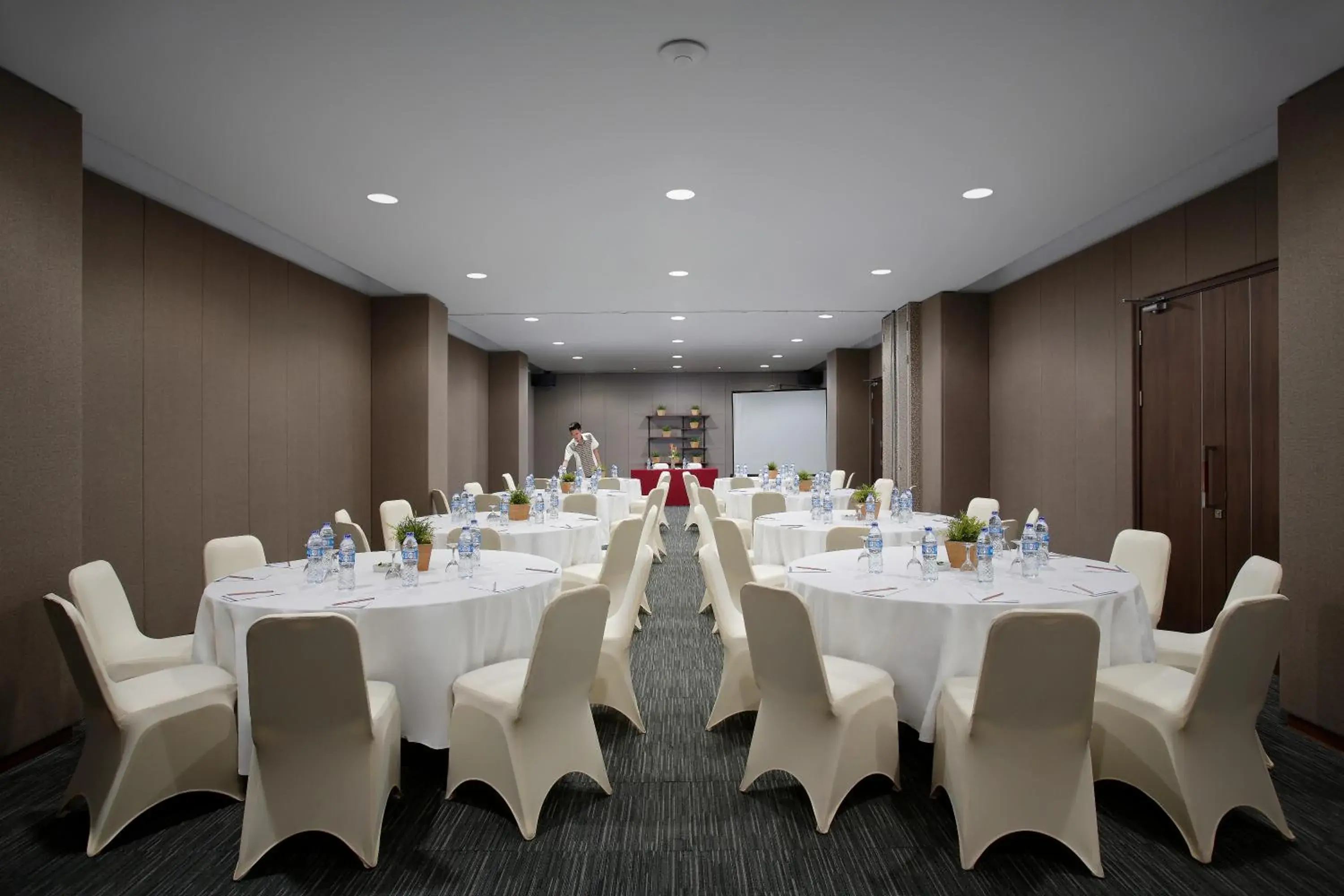 Business facilities in Batiqa Hotel Palembang