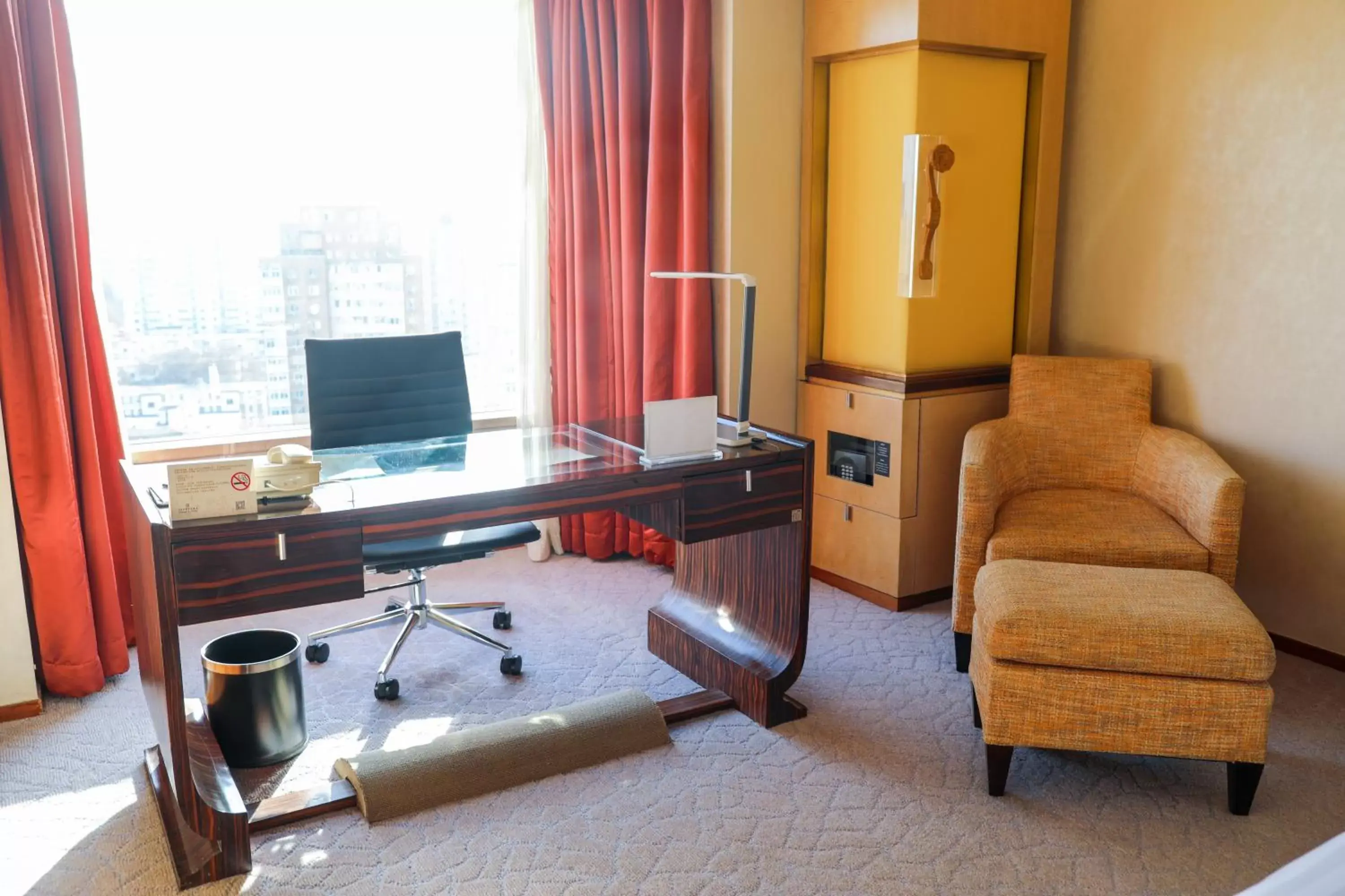 Seating area, TV/Entertainment Center in Shangri-La Beijing