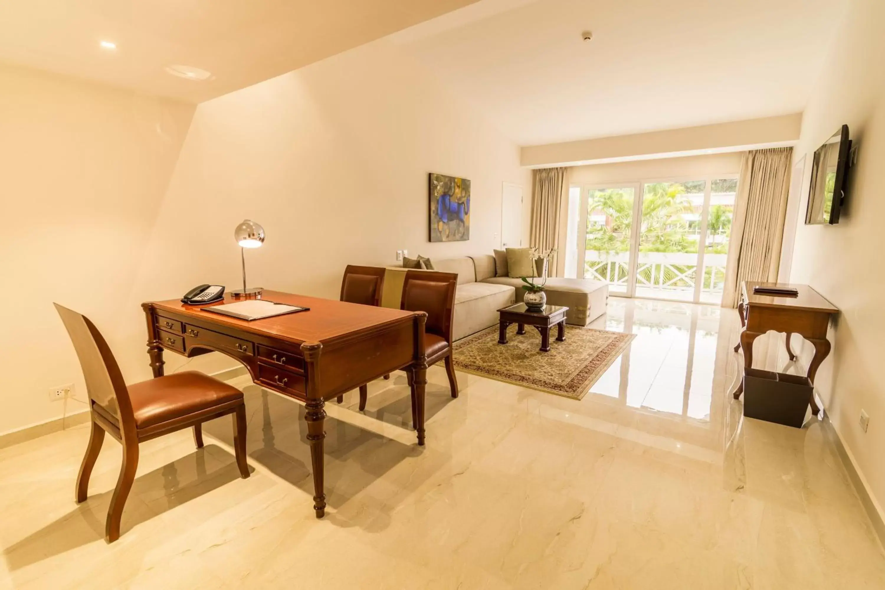 Photo of the whole room, Dining Area in Los Tajibos, Santa Cruz de la Sierra, a Tribute Portfolio Hotel