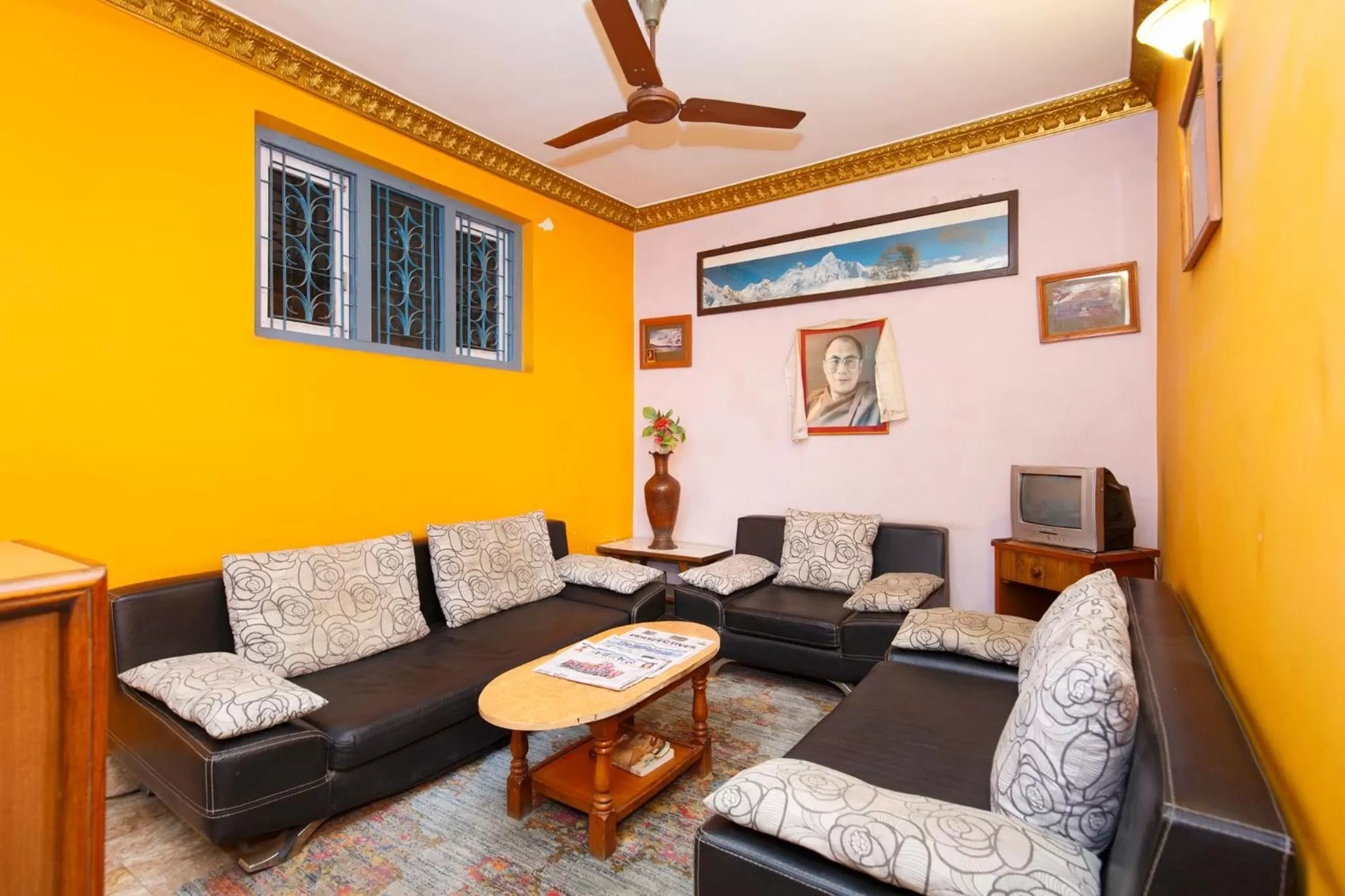 Living room in Pacific Guest House