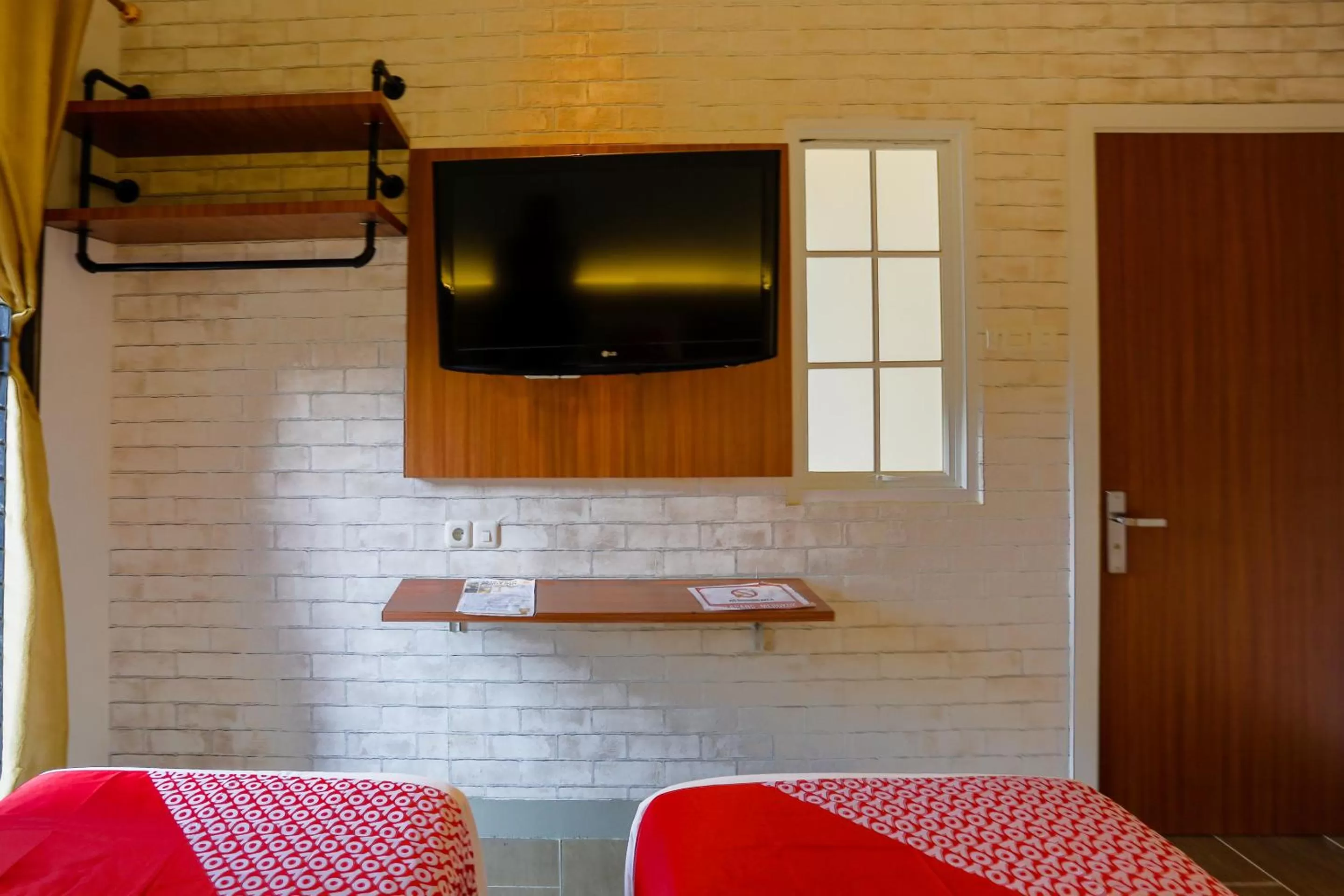 Bedroom in Hotel O Point Inn