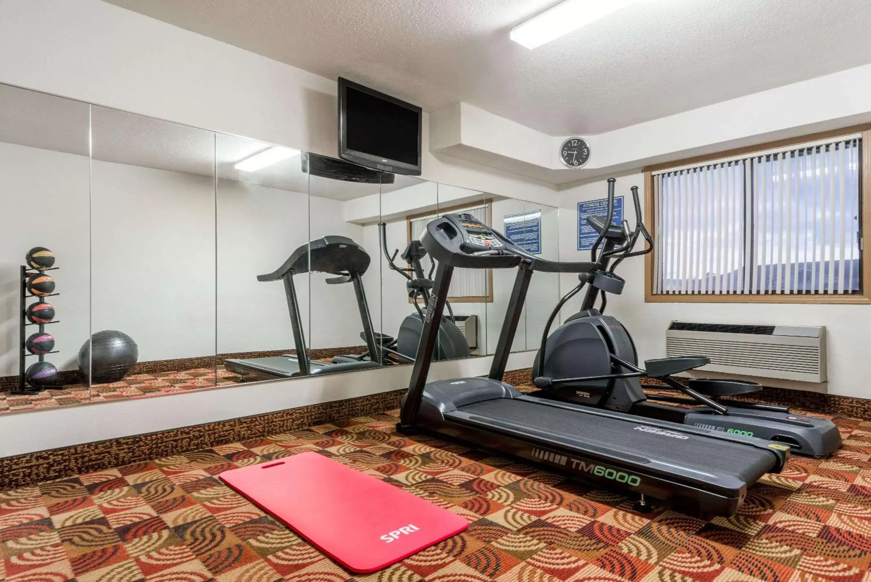 Fitness centre/facilities, Fitness Center/Facilities in Days Inn by Wyndham Muncie -Ball State University