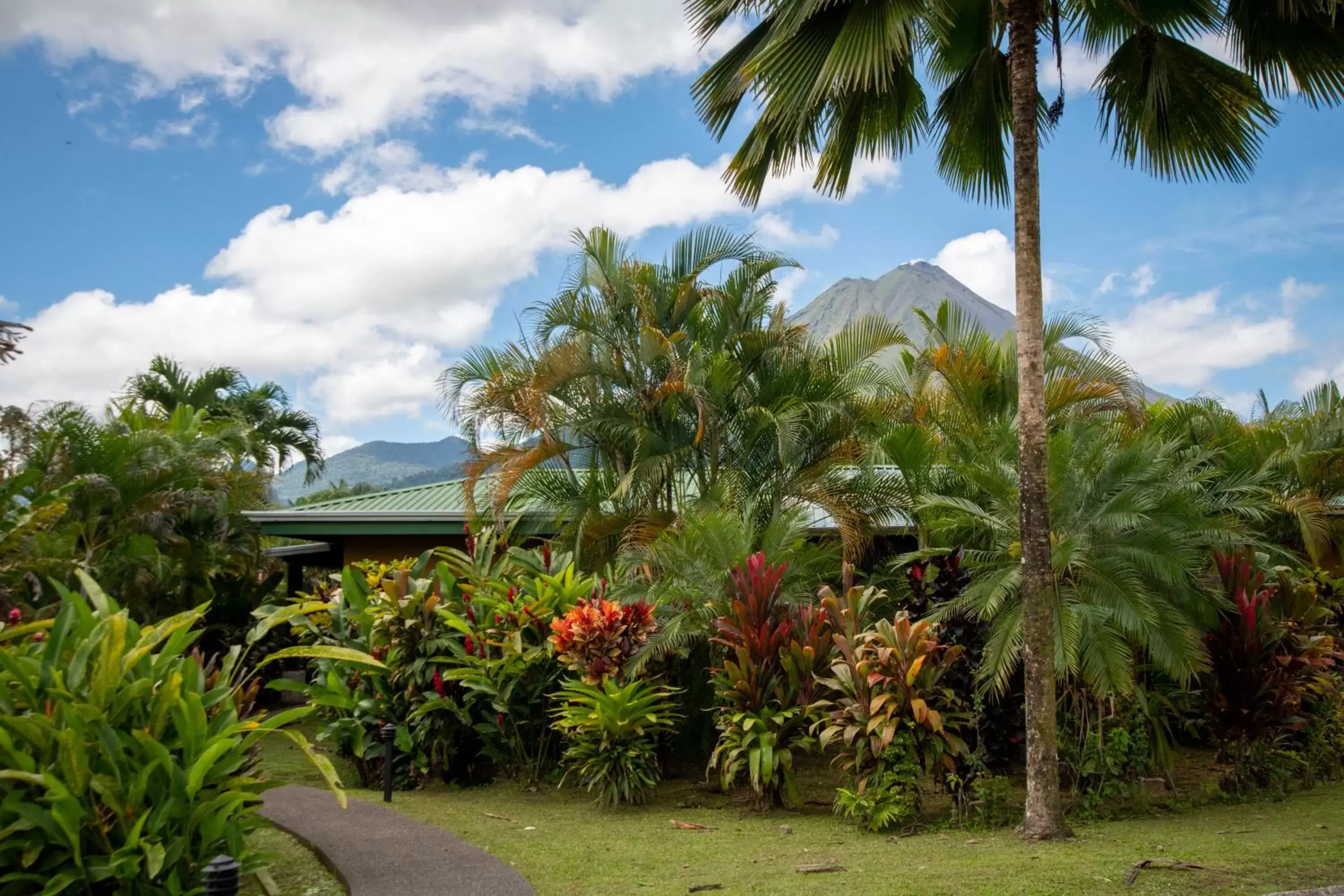 Mountain view, Property Building in Arenal Manoa Resort & Hot Springs