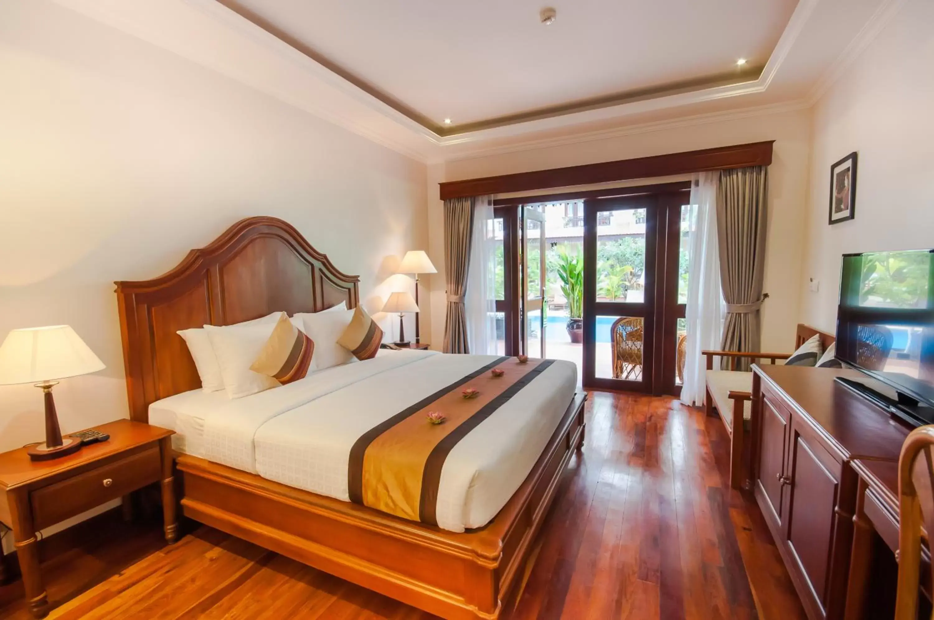 Bedroom in Saem Siemreap Hotel