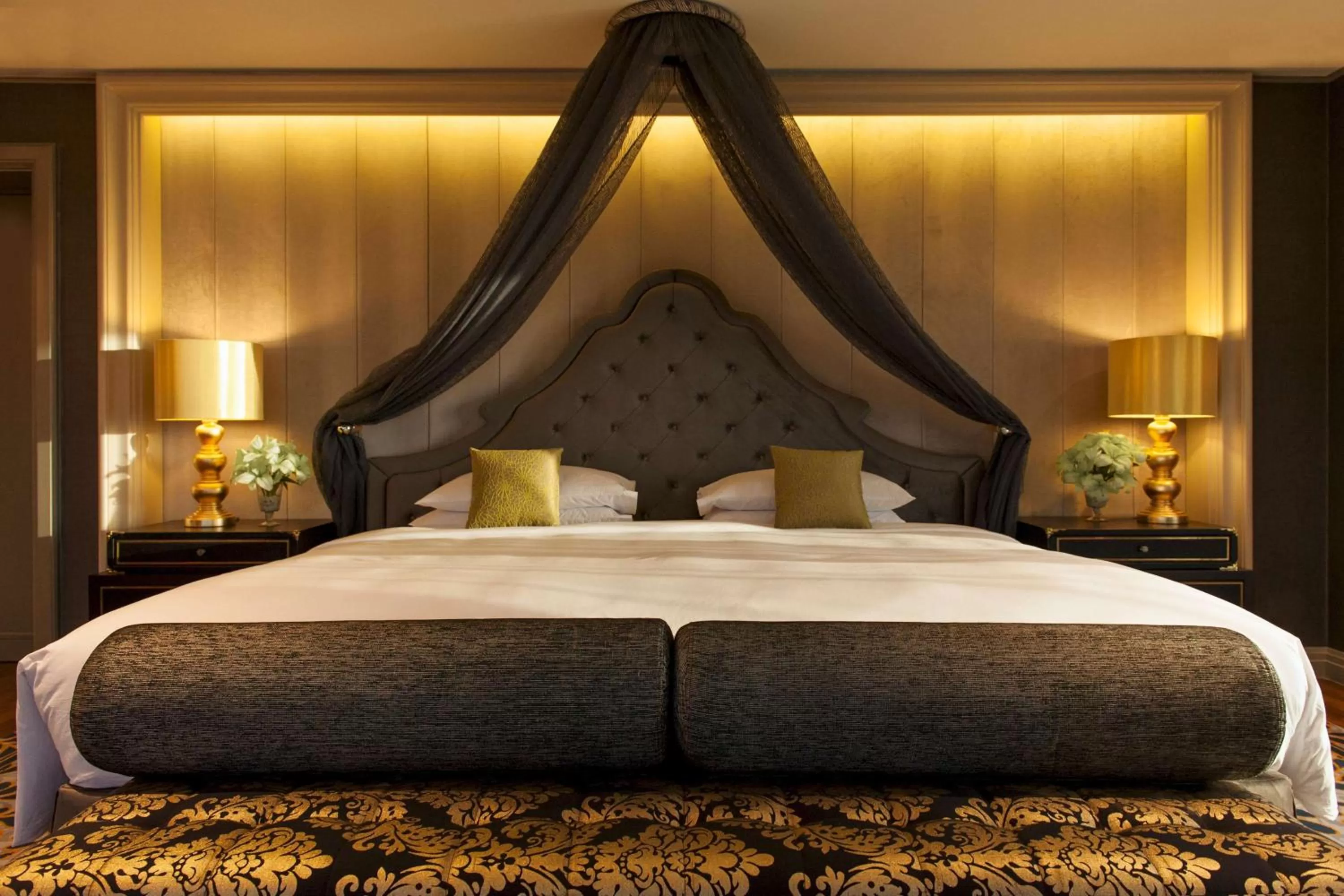 Photo of the whole room, Bed in Hyatt Regency Ludhiana