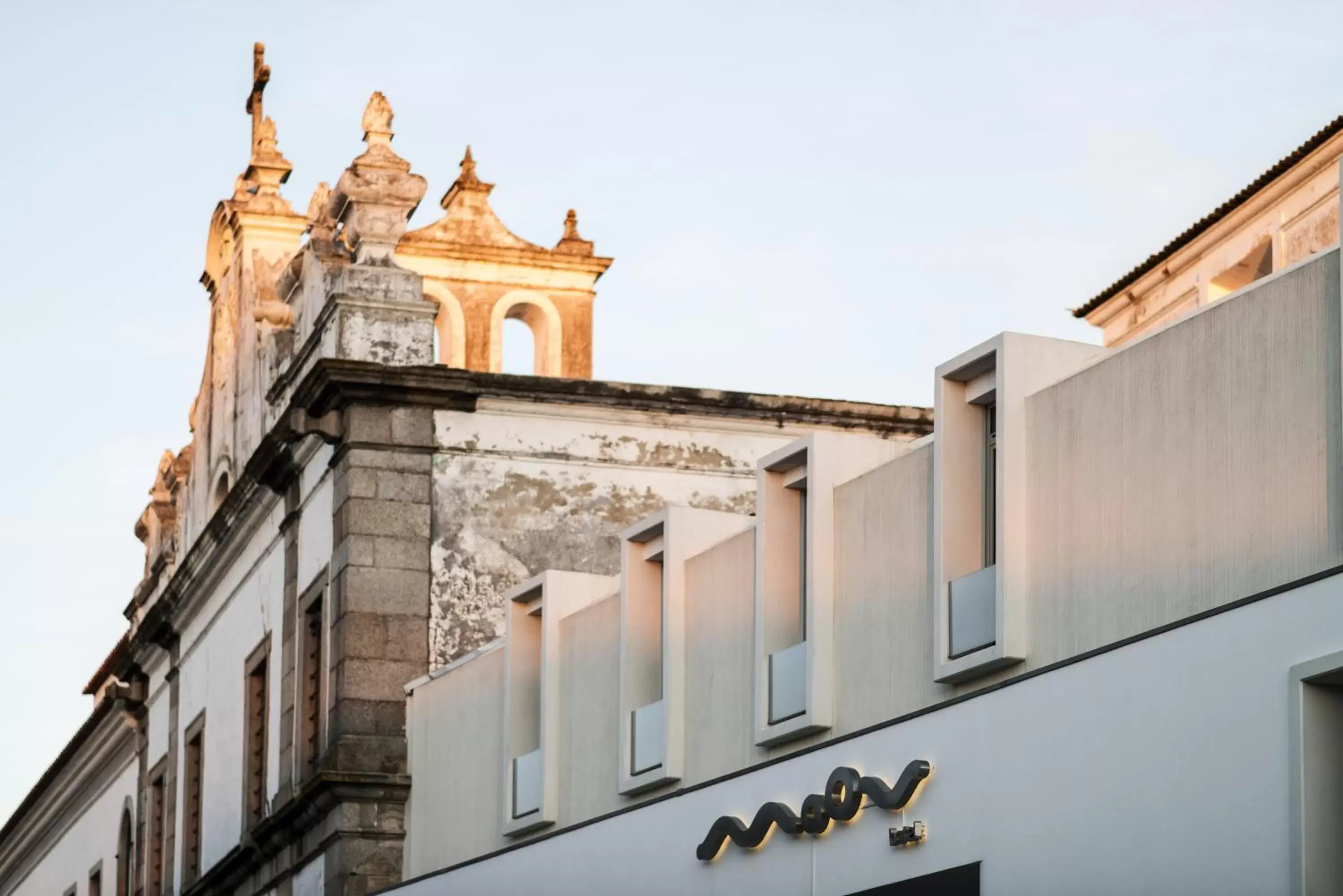 Facade/entrance in Moov Hotel Évora