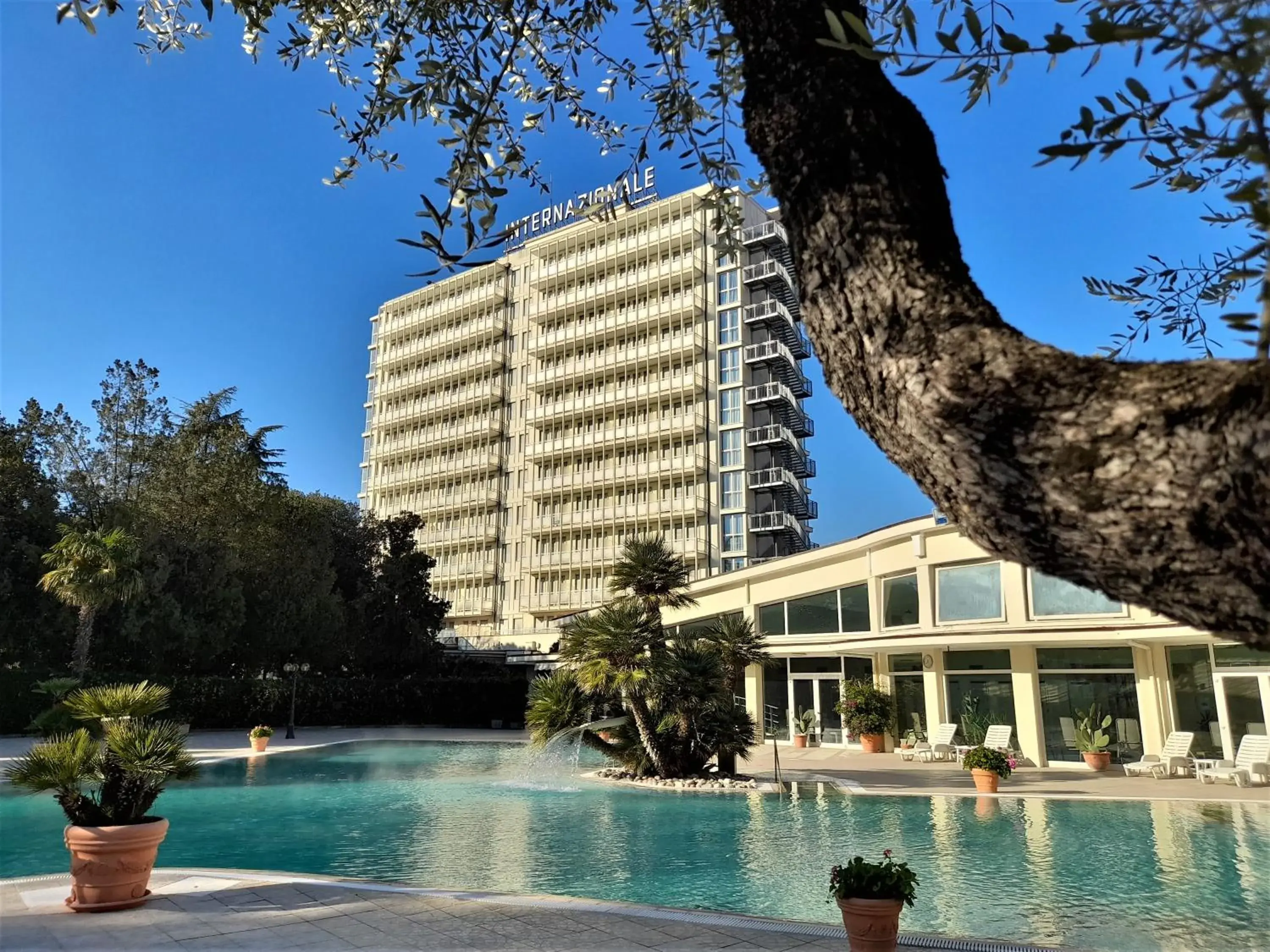 Property building, Swimming Pool in Hotel Internazionale Terme