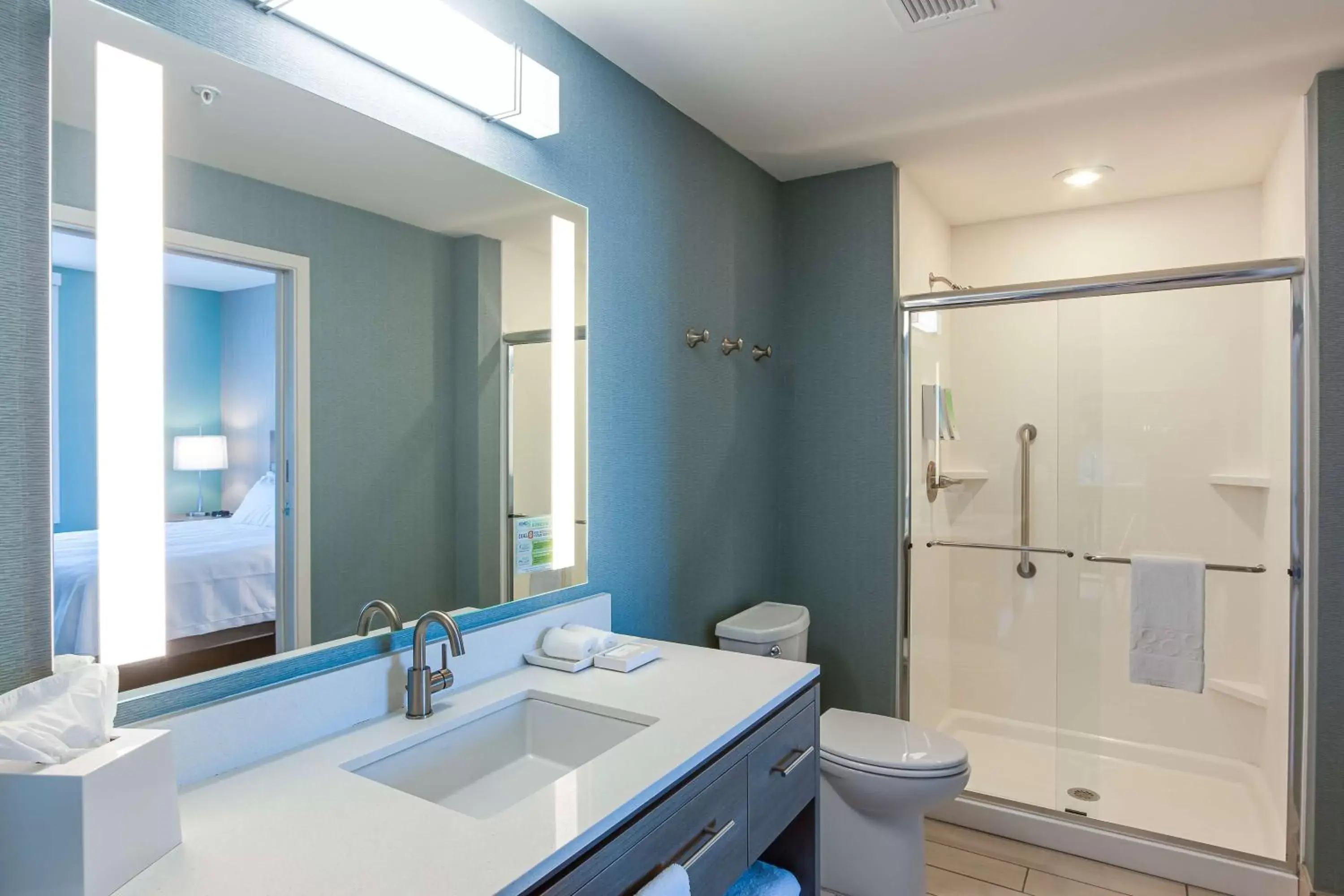 Bathroom in Home2 Suites By Hilton Nashville Bellevue