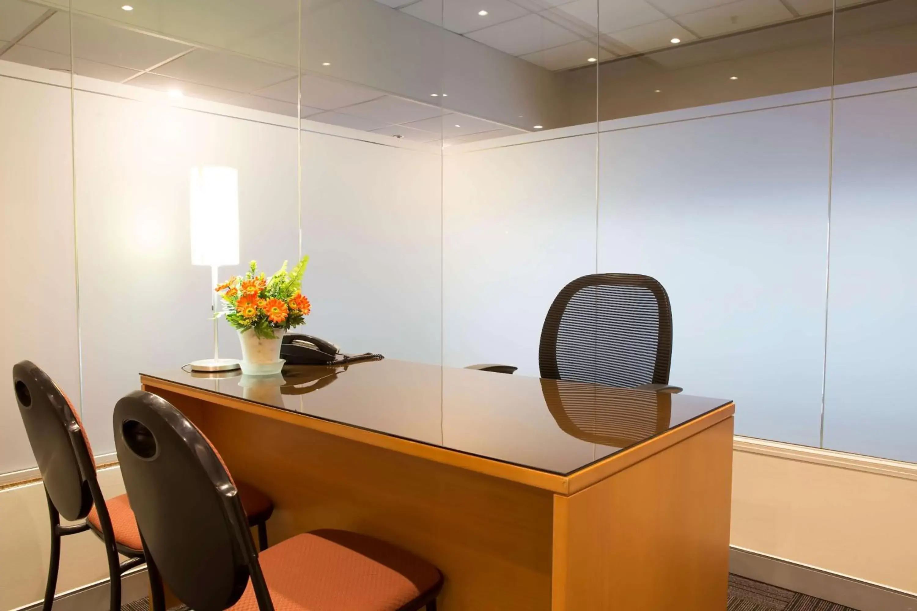 Business facilities in Metro Hotel Marlow Sydney Central