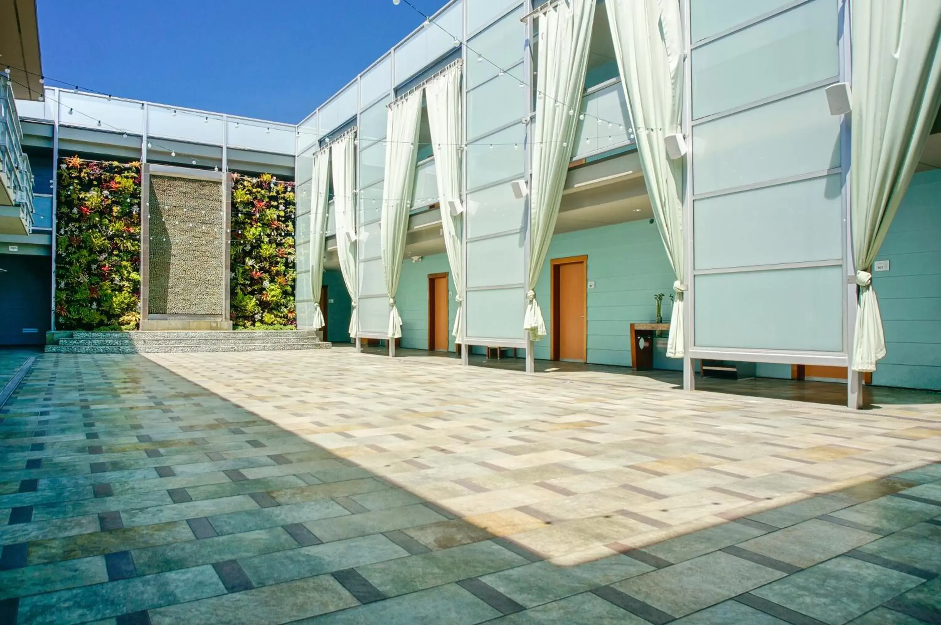 Facade/entrance, Property Building in Shade Hotel Manhattan Beach