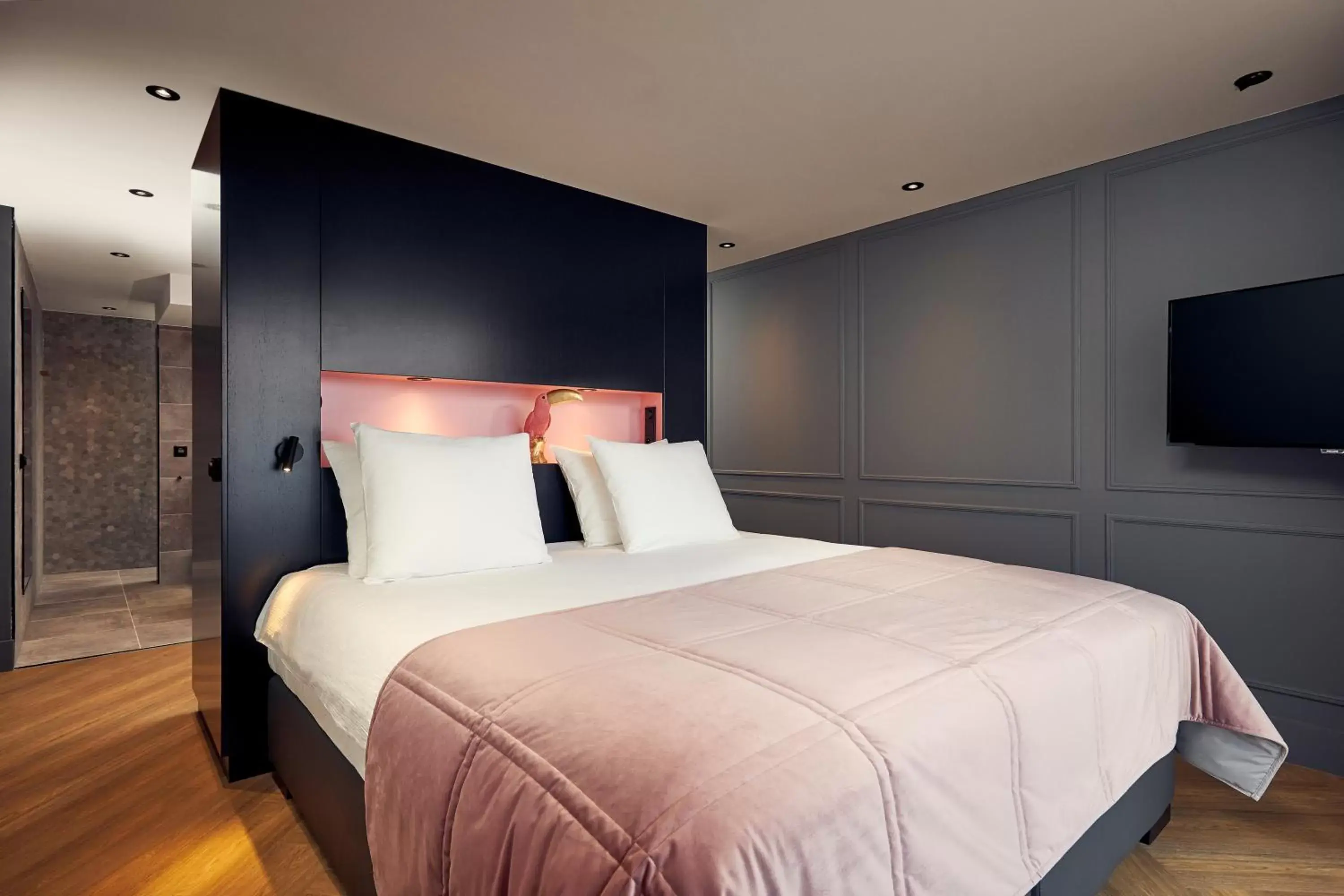 Bed in Van der Valk Hotel Antwerpen