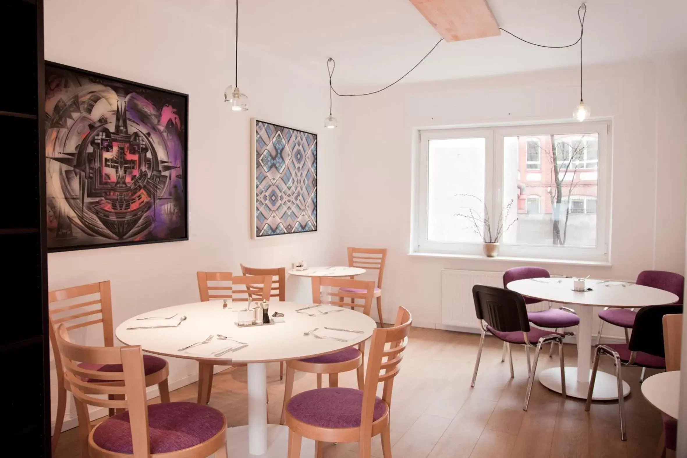 Breakfast in Les Nations Breakfast in Les Nations