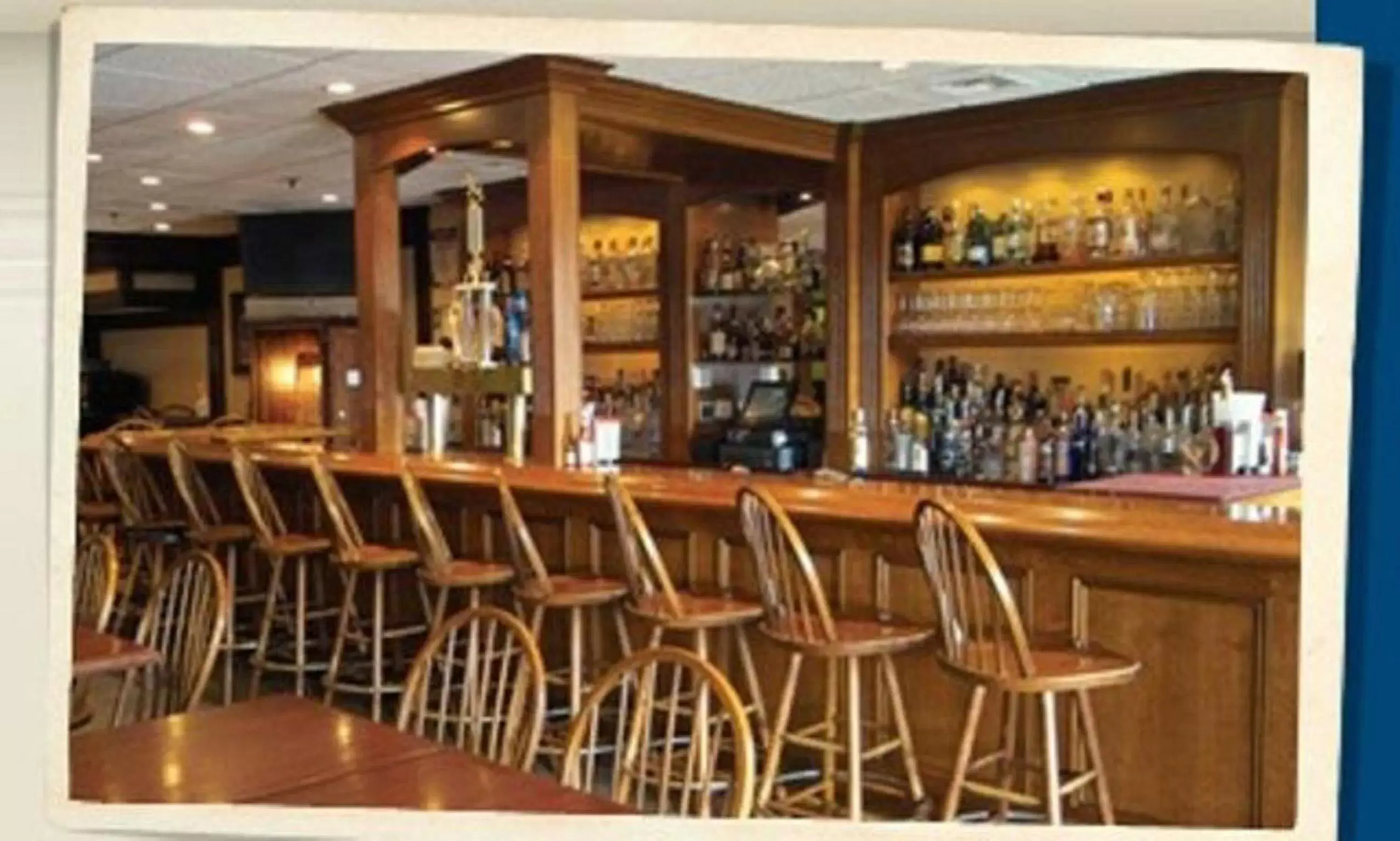 Lounge or bar in Union Bluff Hotel & Meeting House Lounge or bar in Union Bluff Hotel & Meeting House