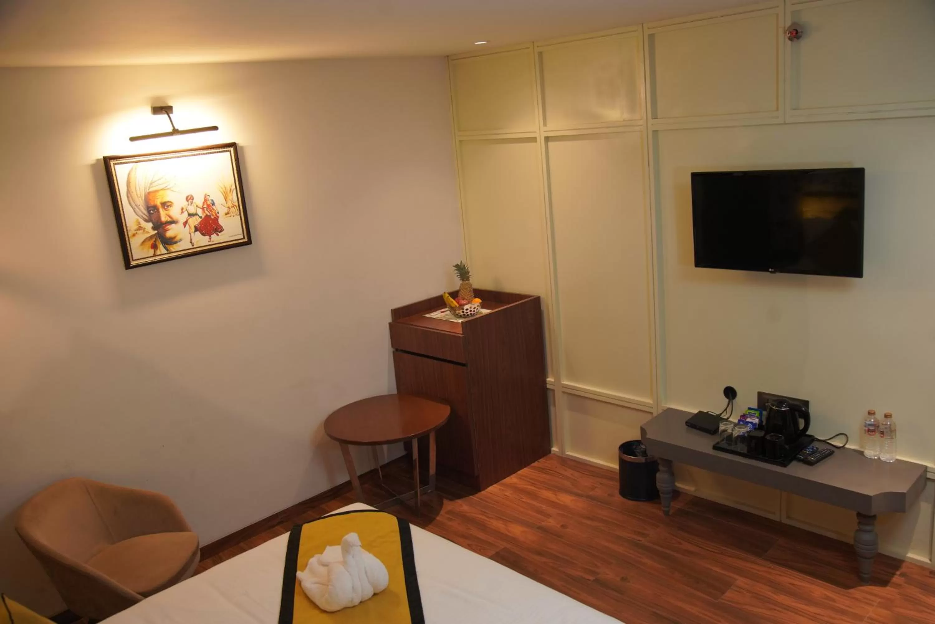 TV and multimedia in Hotel Namo Residency