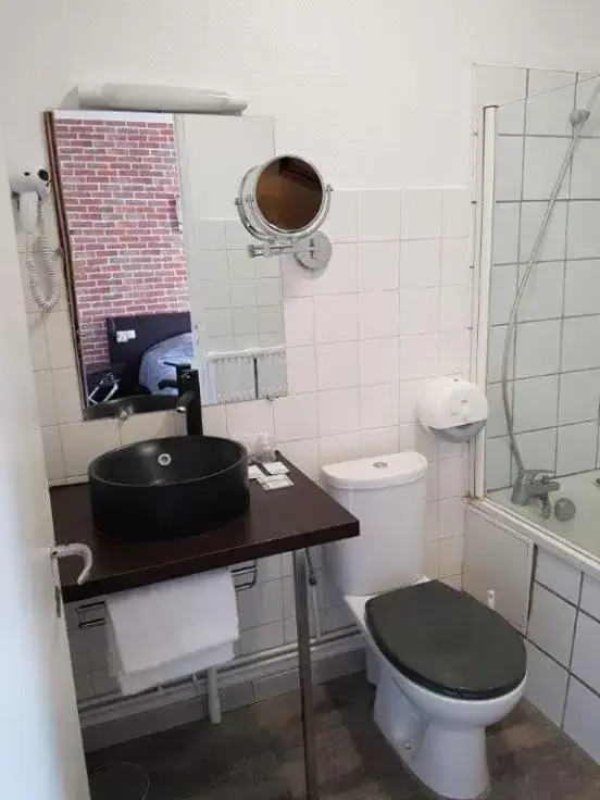 Bathroom, Kitchen/Kitchenette in Au Spatial