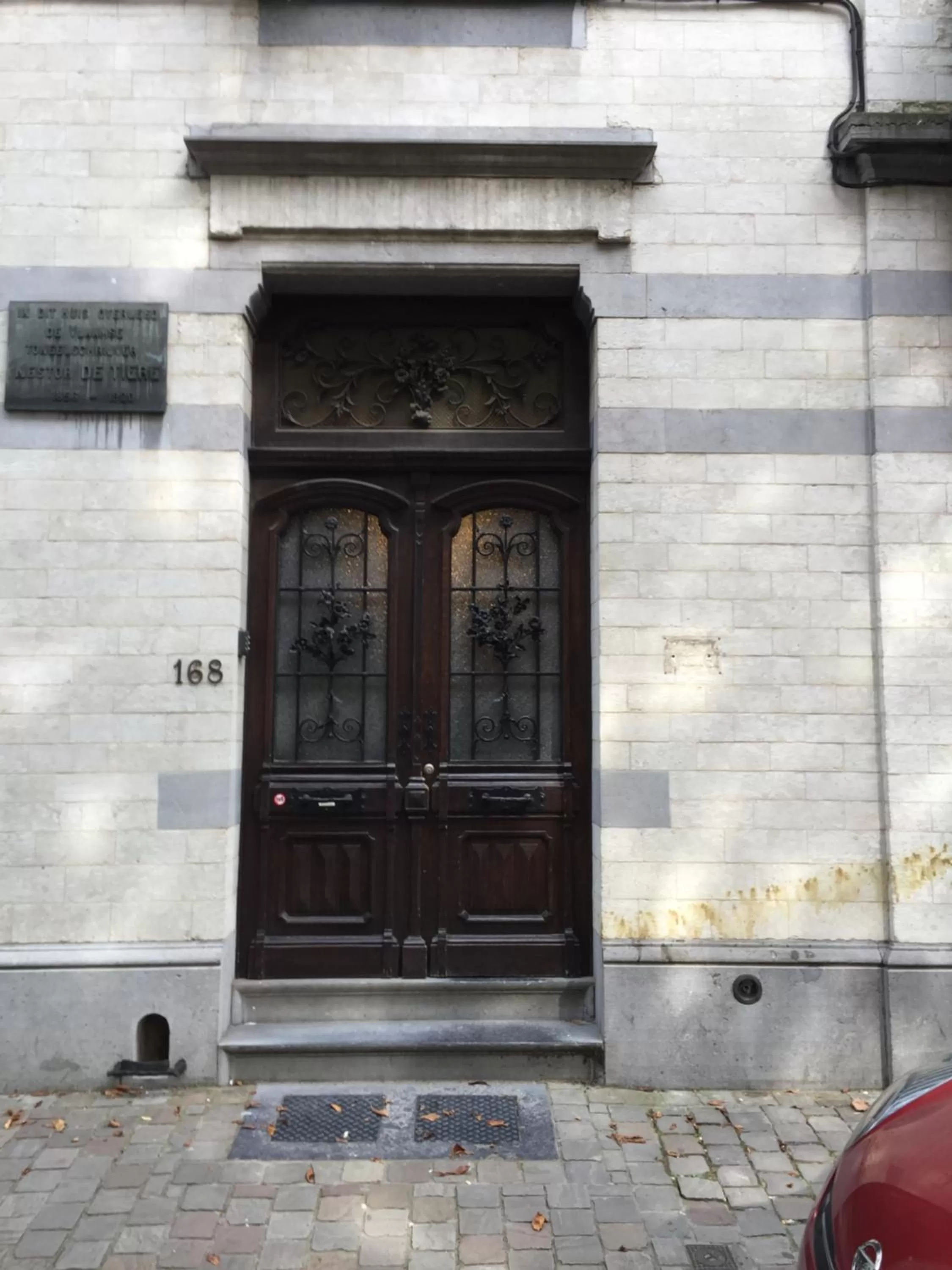 Property building in Albert Molière