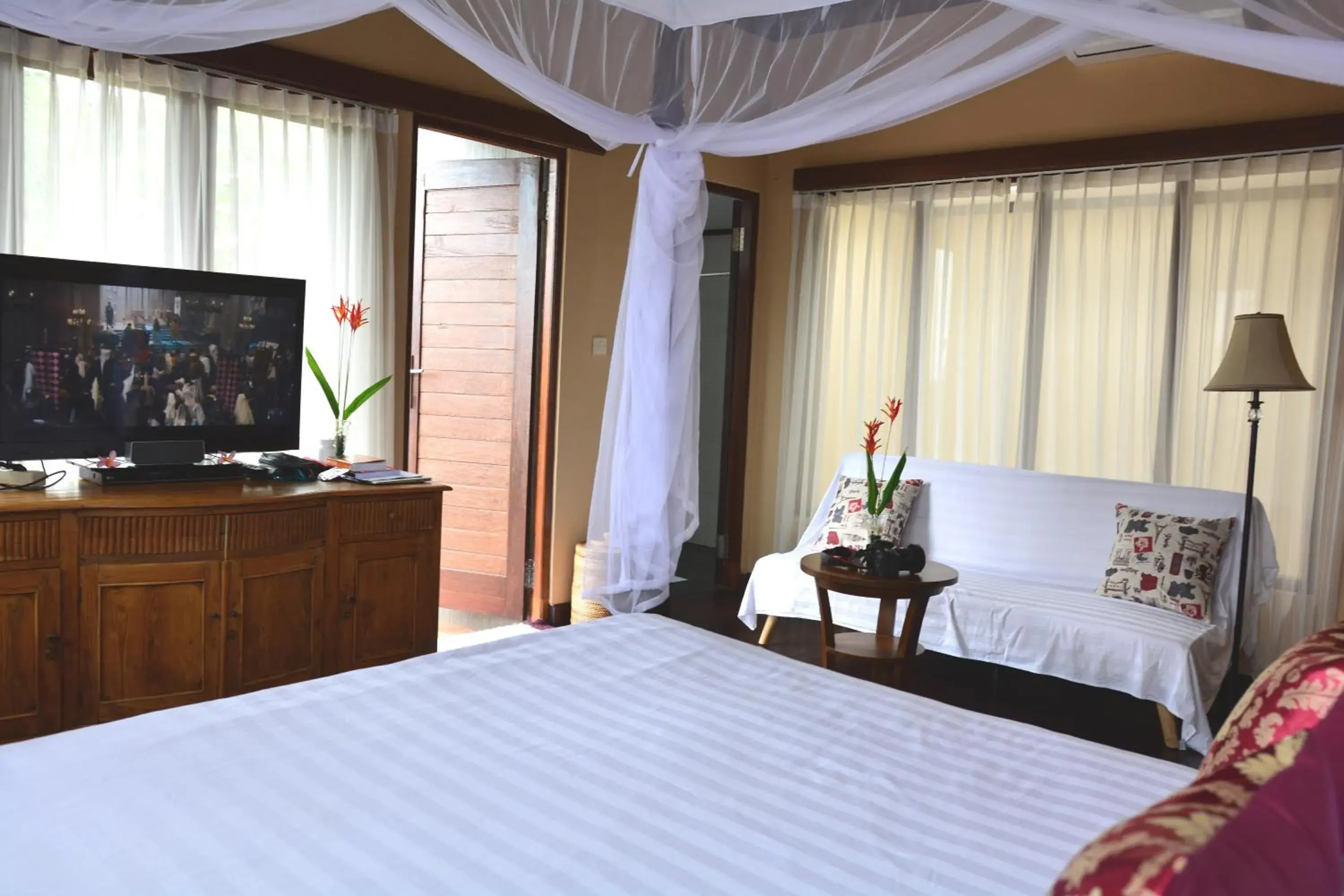 TV and multimedia, Bed in Griya Sriwedari