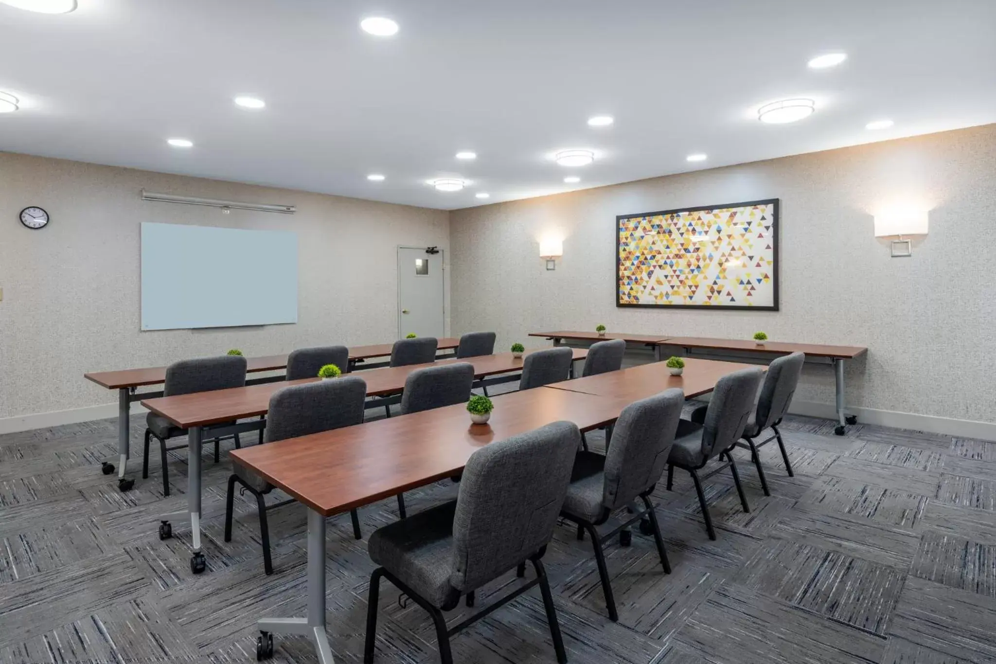 Meeting/conference room in Holiday Inn Express Corydon, an IHG Hotel