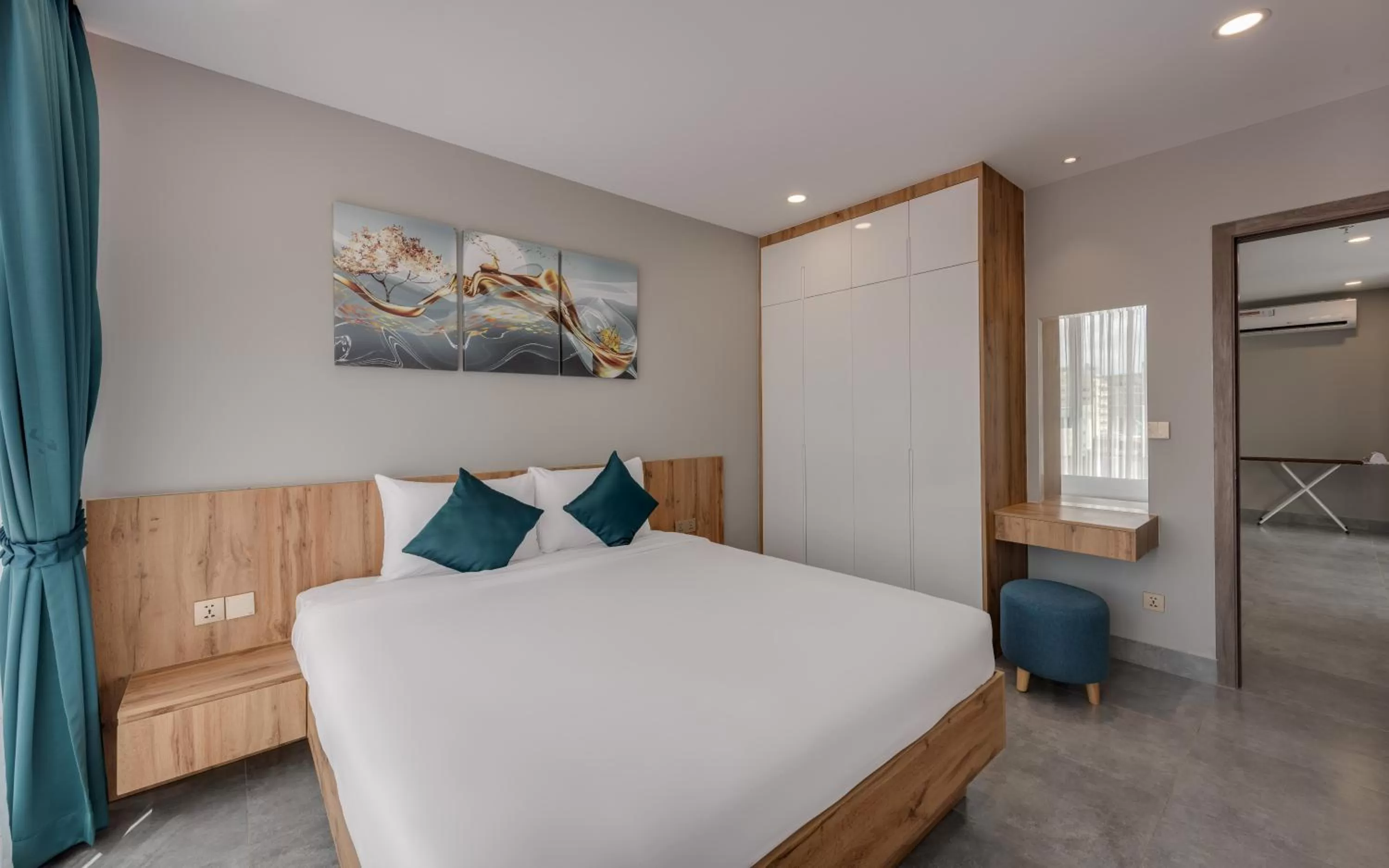 Bedroom, Bed in AMATA Residence